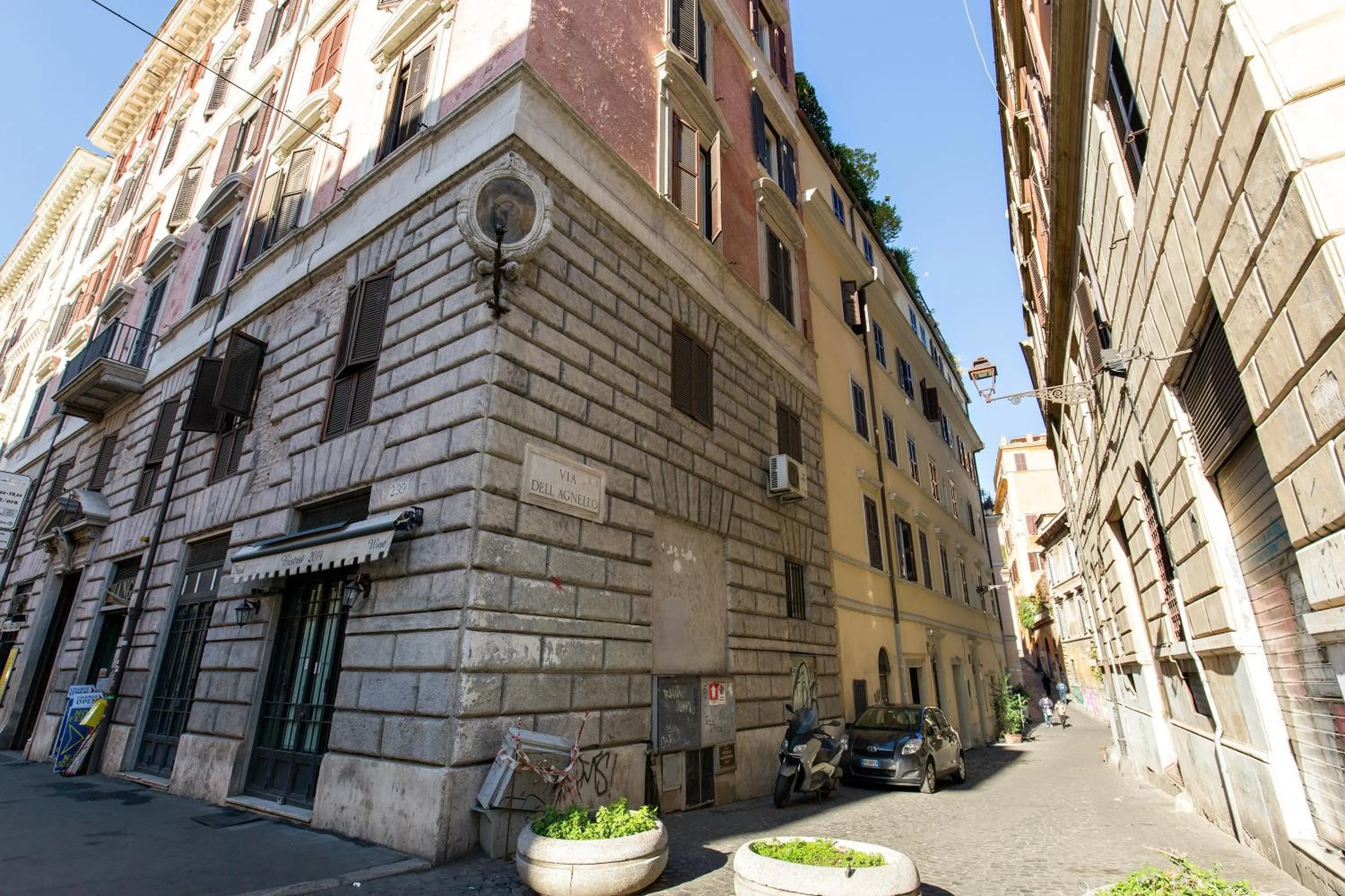 Facade/entrance in Rome As You Feel - Design Apartment at Colosseum