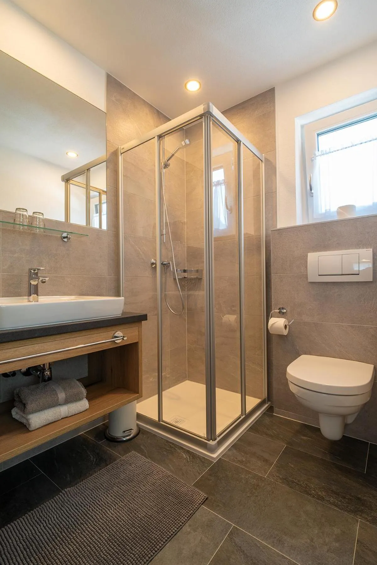 Bathroom in LEOPOLDINE Apart Zimmer