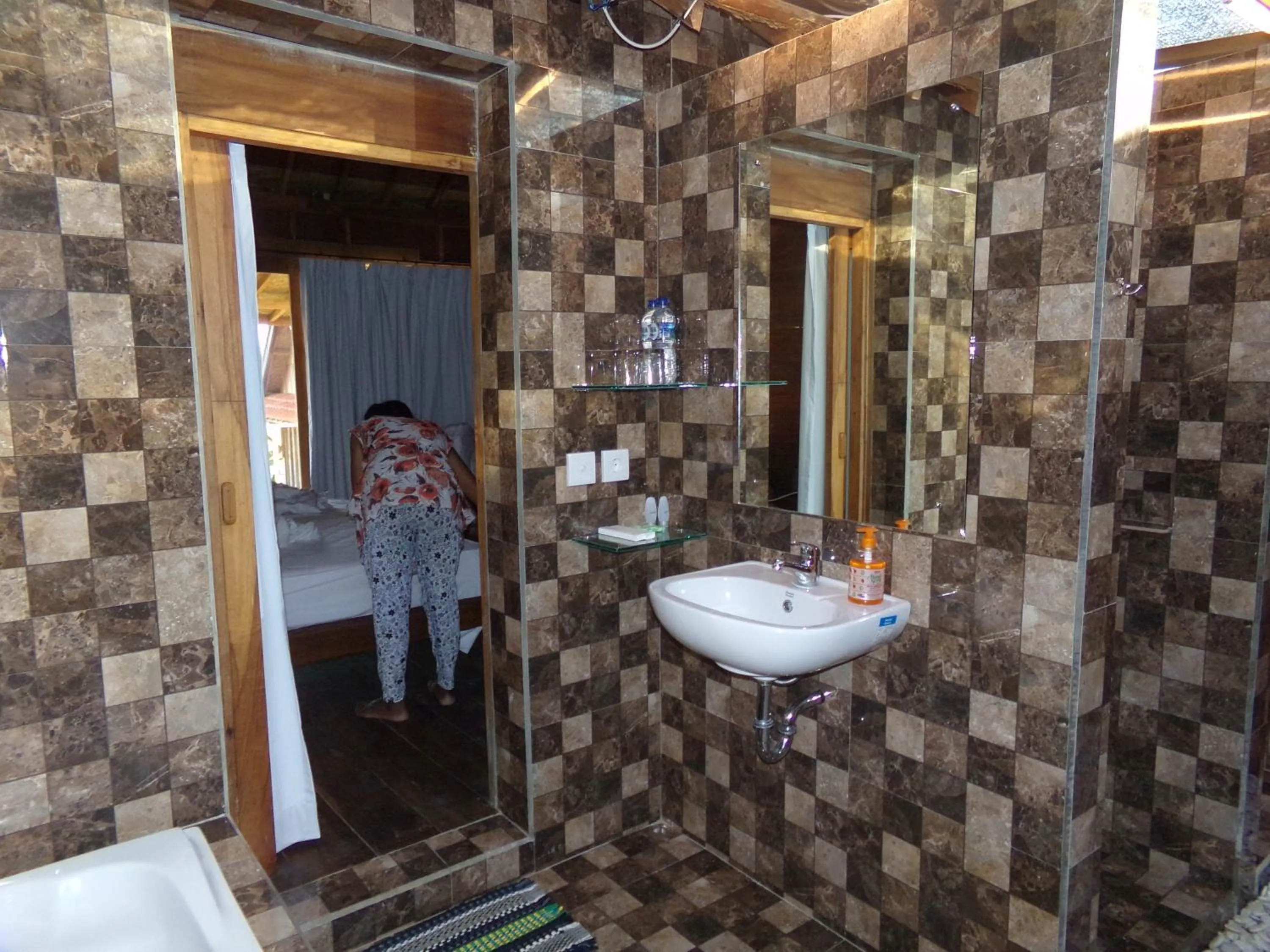 Bathroom in Green Bowl Beach Villas