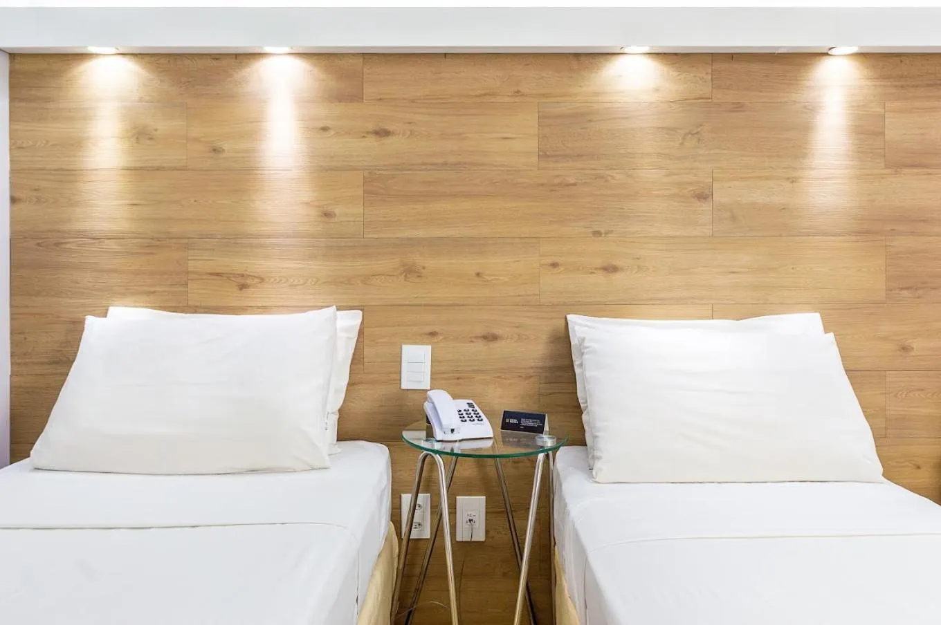 Bed in Hotel Costamar Ponta Verde