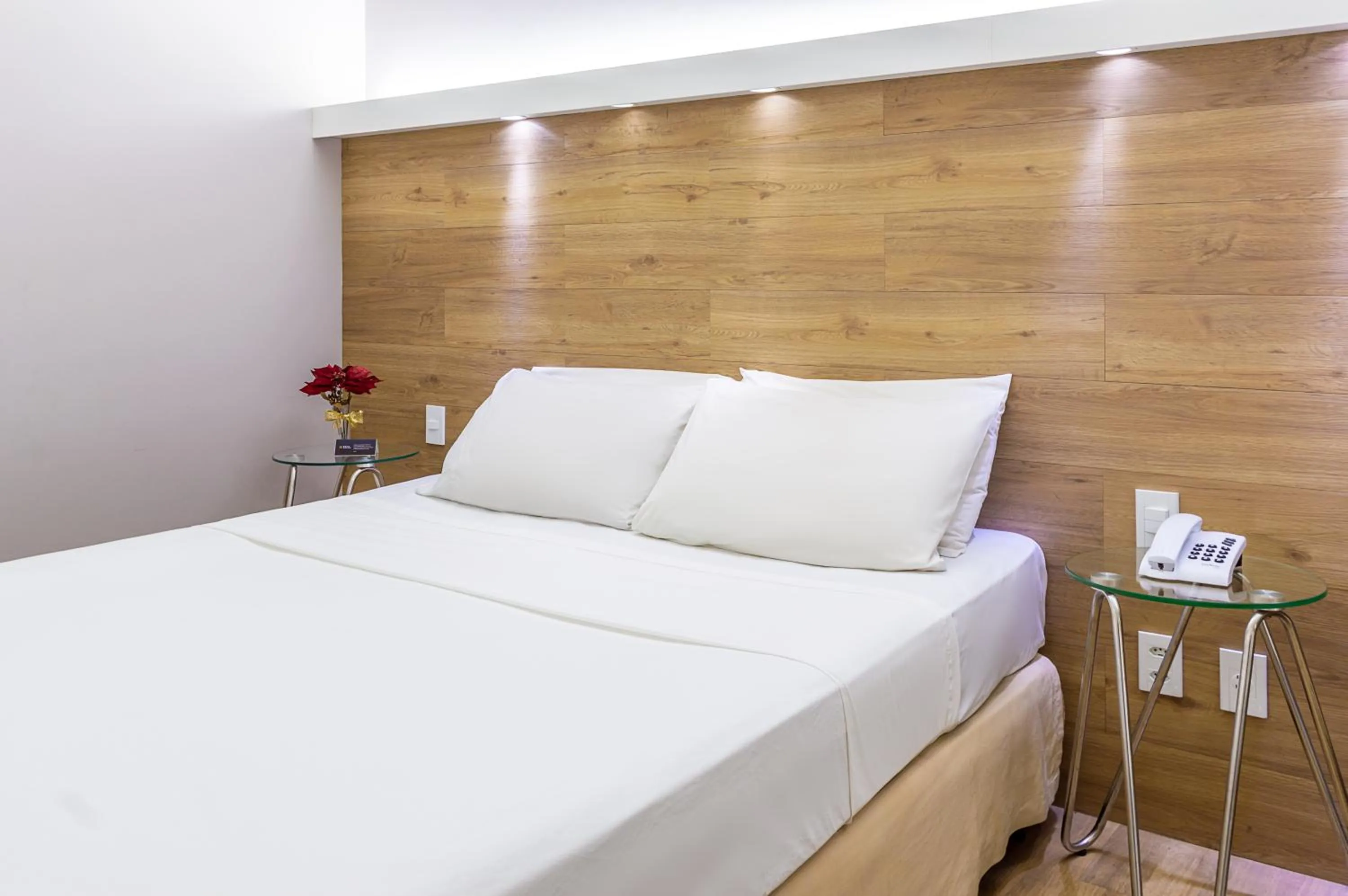 Bed in Hotel Costamar Ponta Verde