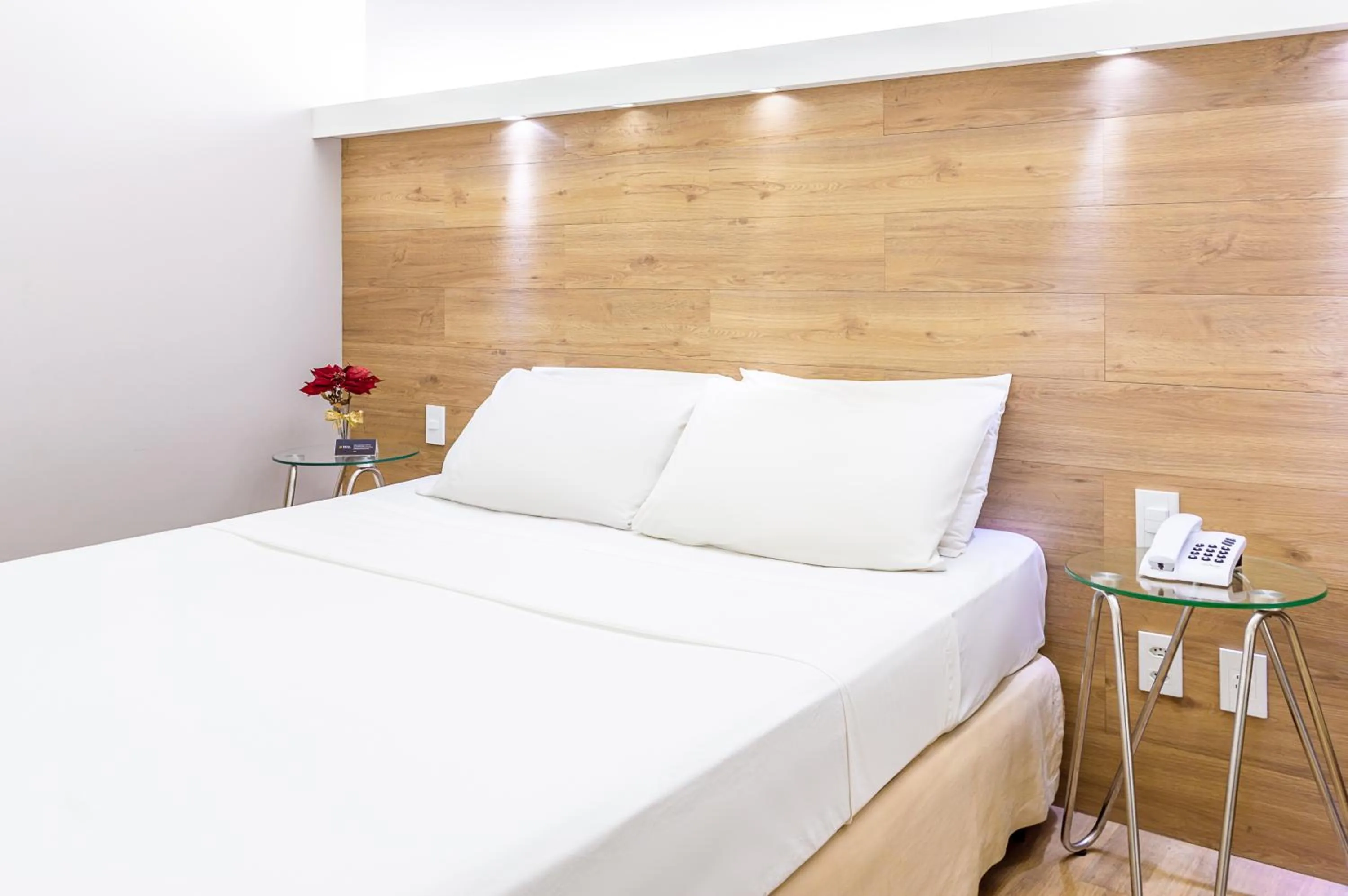 Bed in Hotel Costamar Ponta Verde