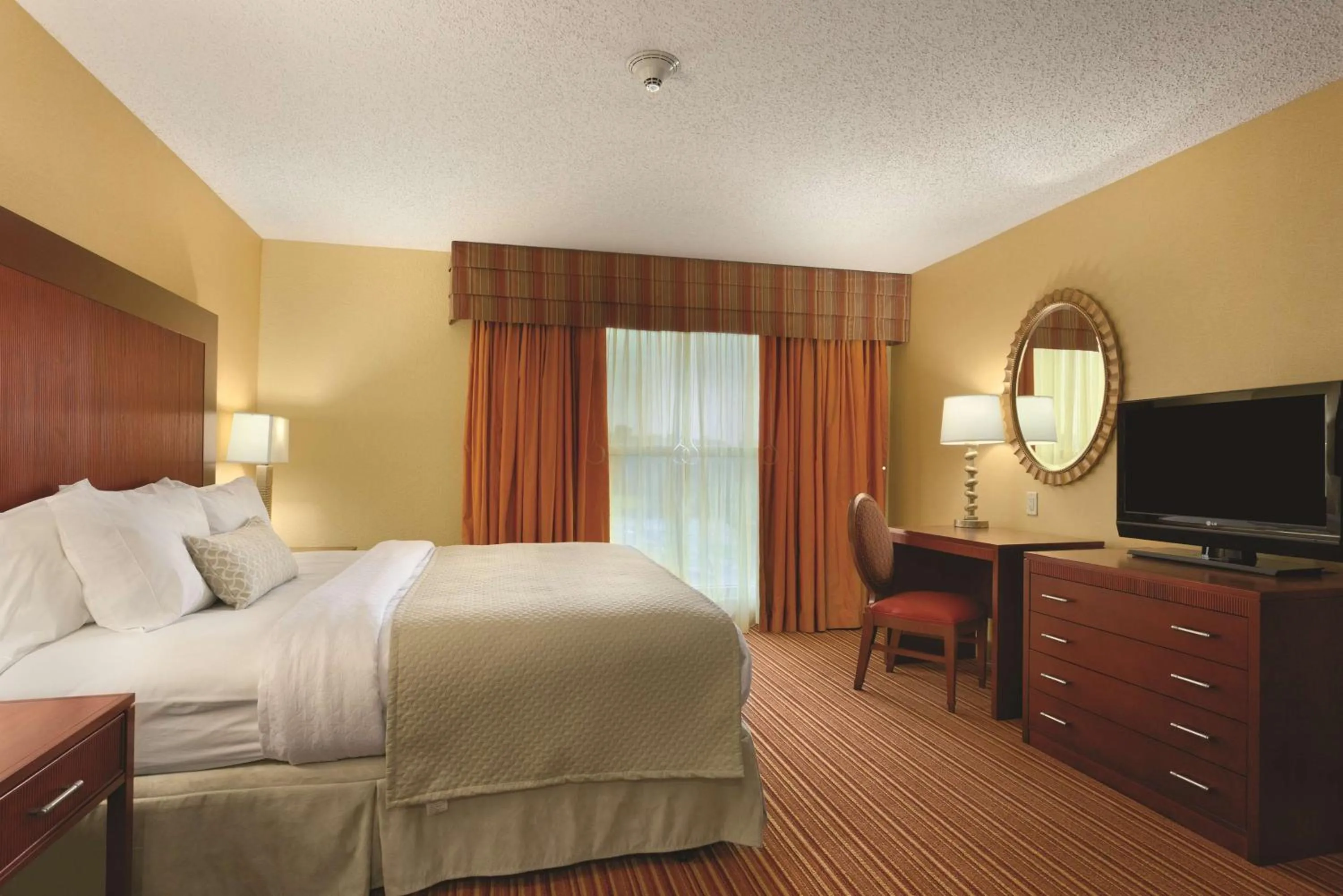 Bedroom, Bed in Embassy Suites Murfreesboro - Hotel & Conference Center