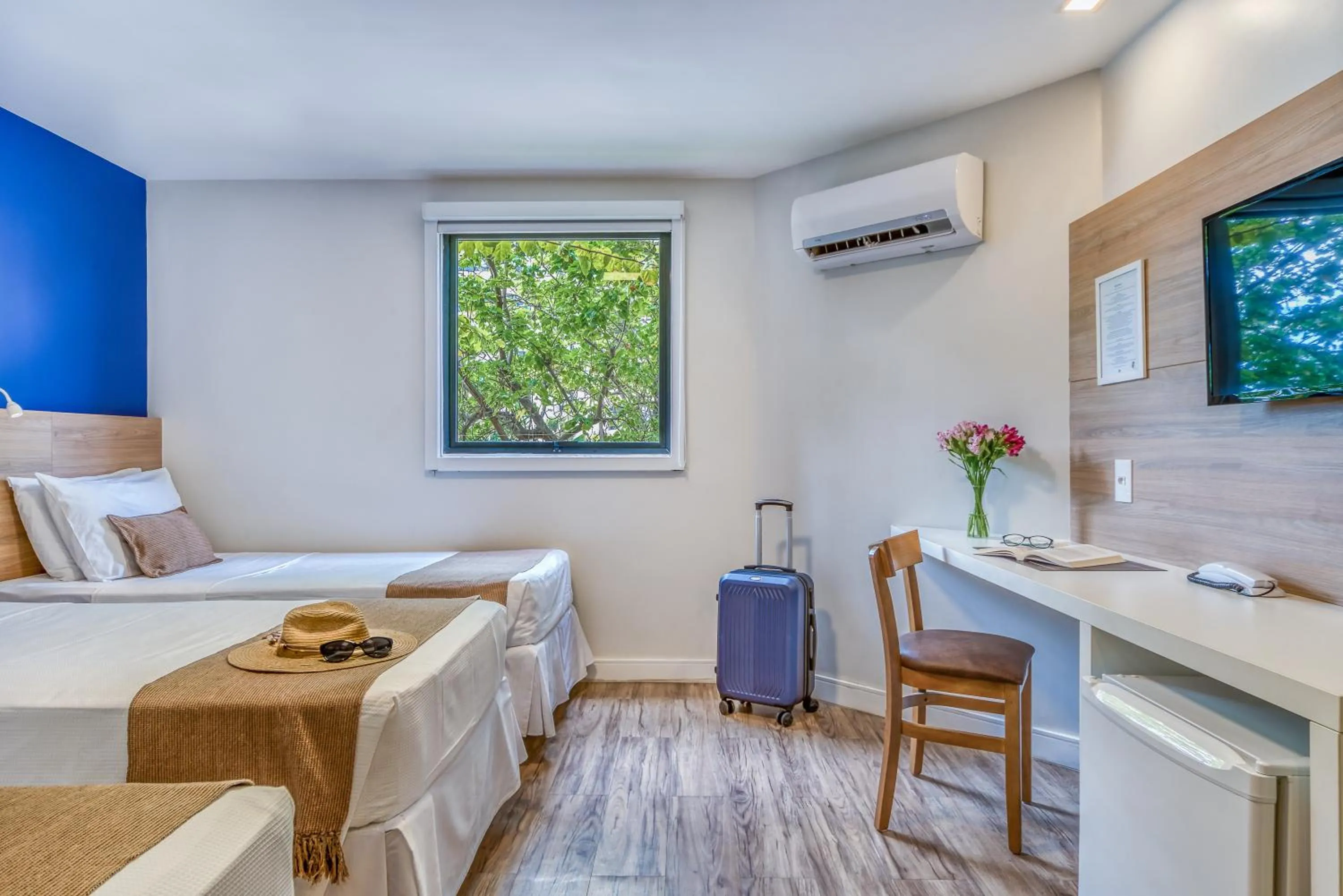 Bedroom, Bed in Cais da Praia Hotel