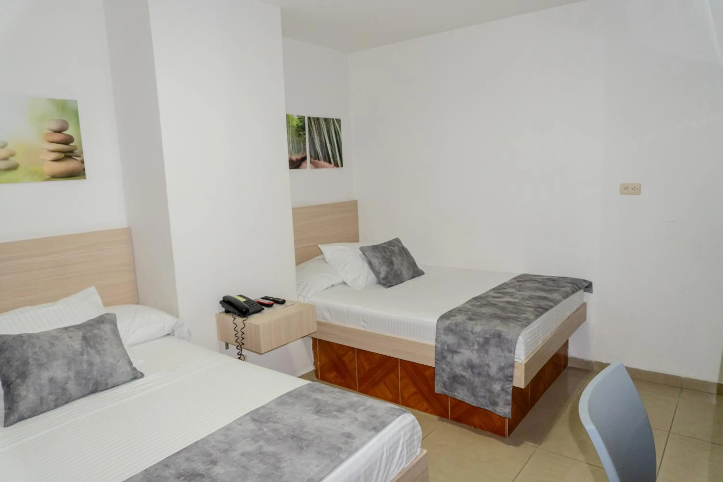 Bed in Hotel Alcaravan Medellín