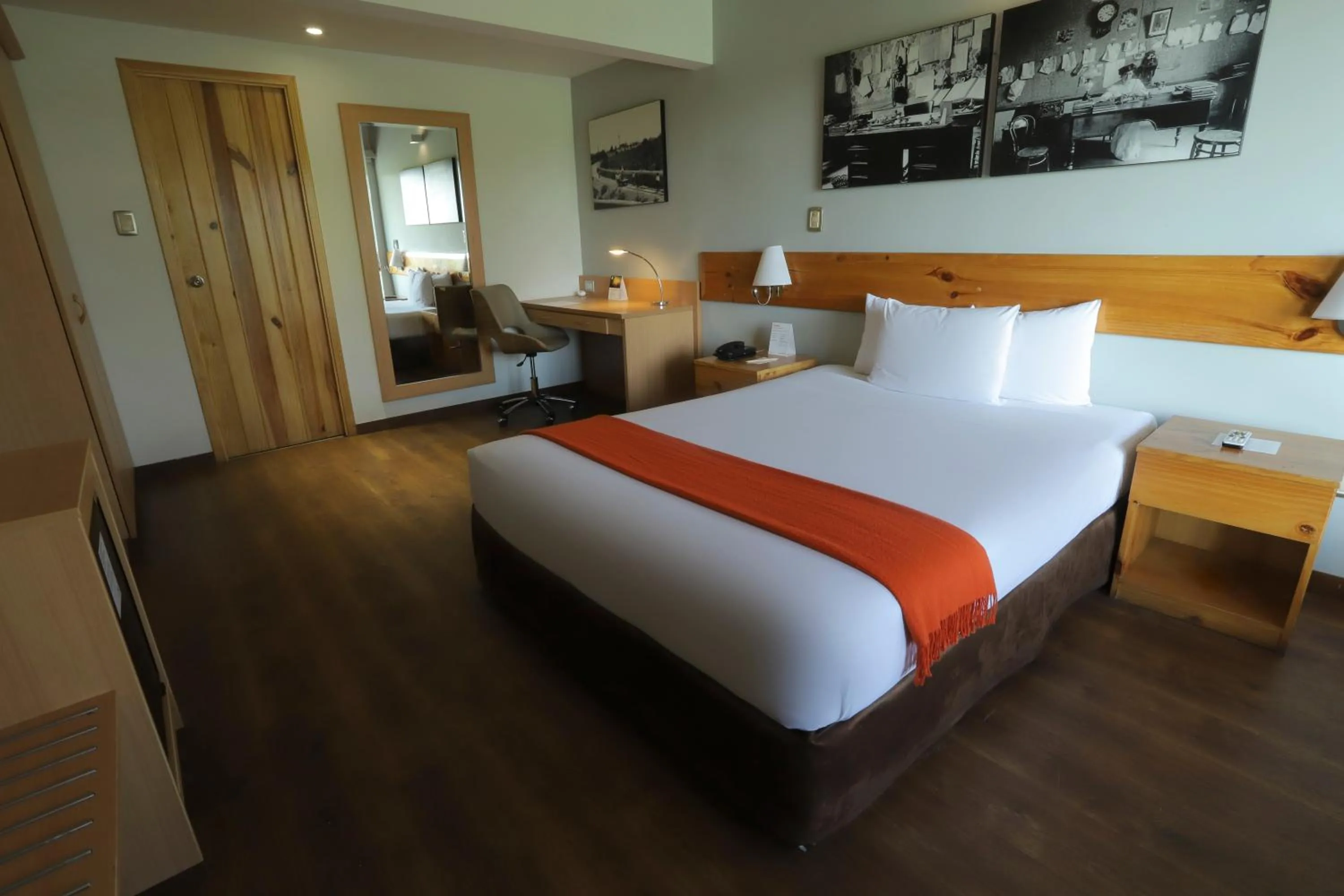 Shower, Bed in Casa Andina Standard Chincha