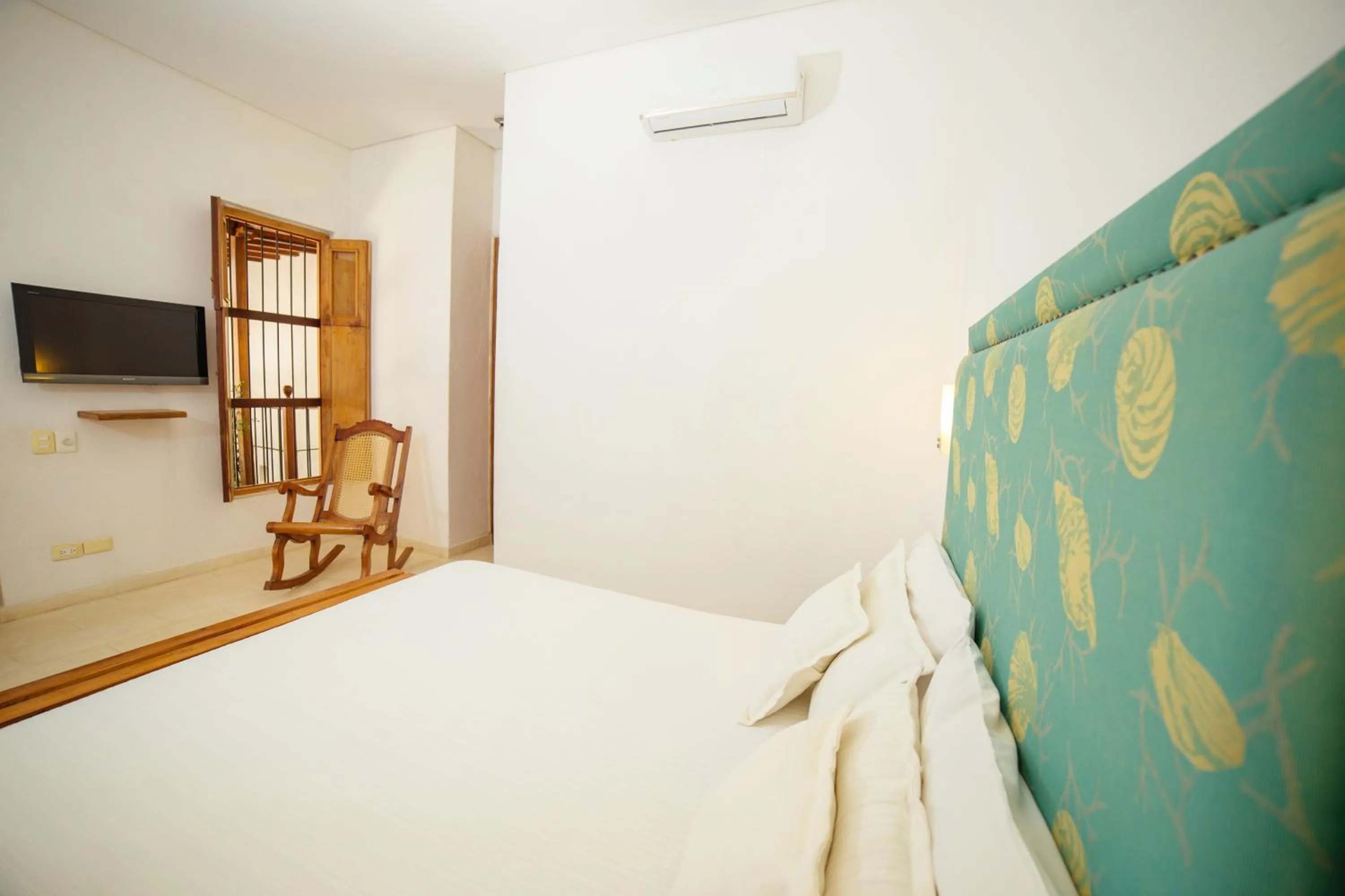 Photo of the whole room, Bed in Bioma Boutique Hotel