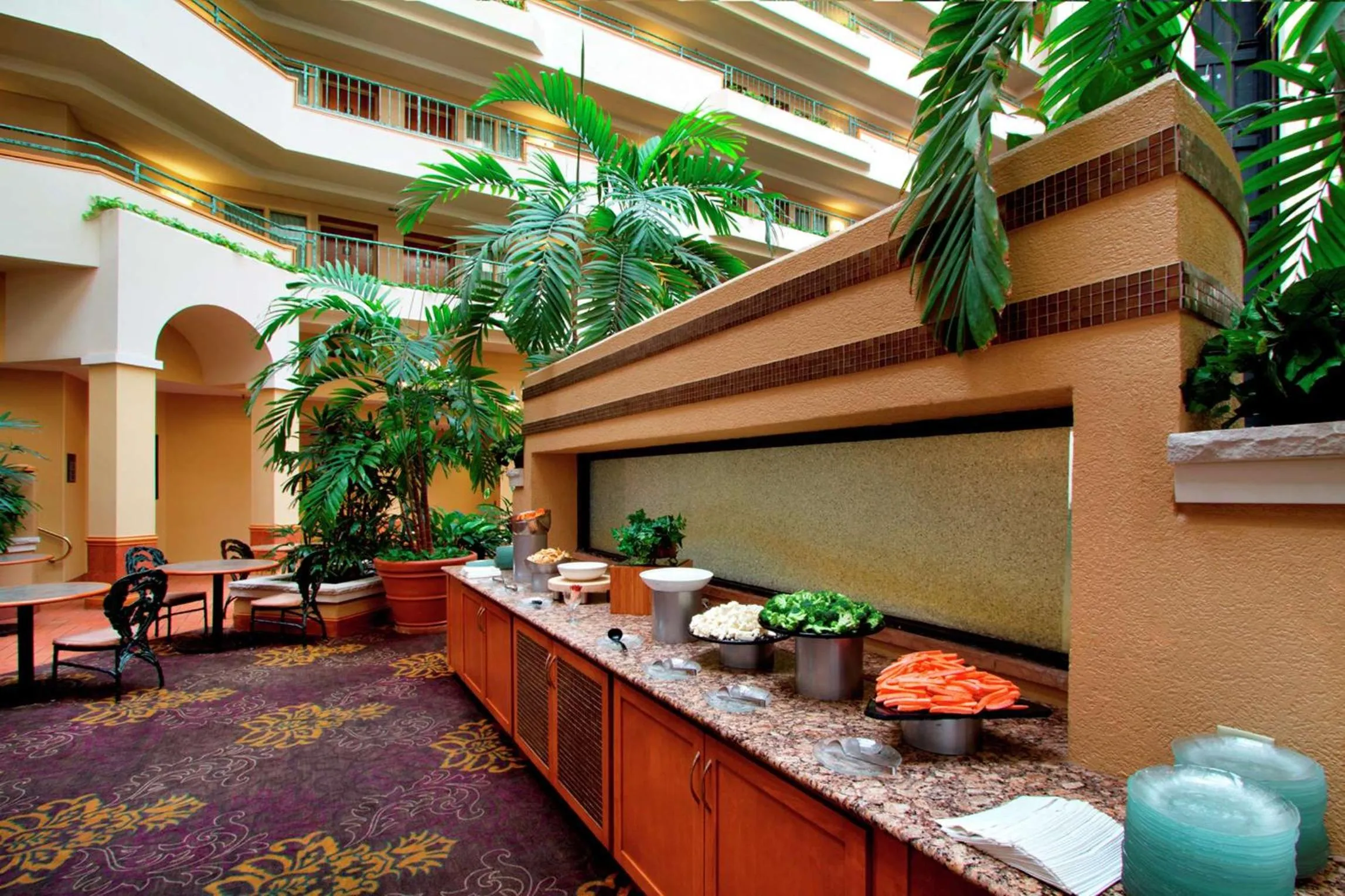 Lobby or reception in Embassy Suites by Hilton Greensboro Airport