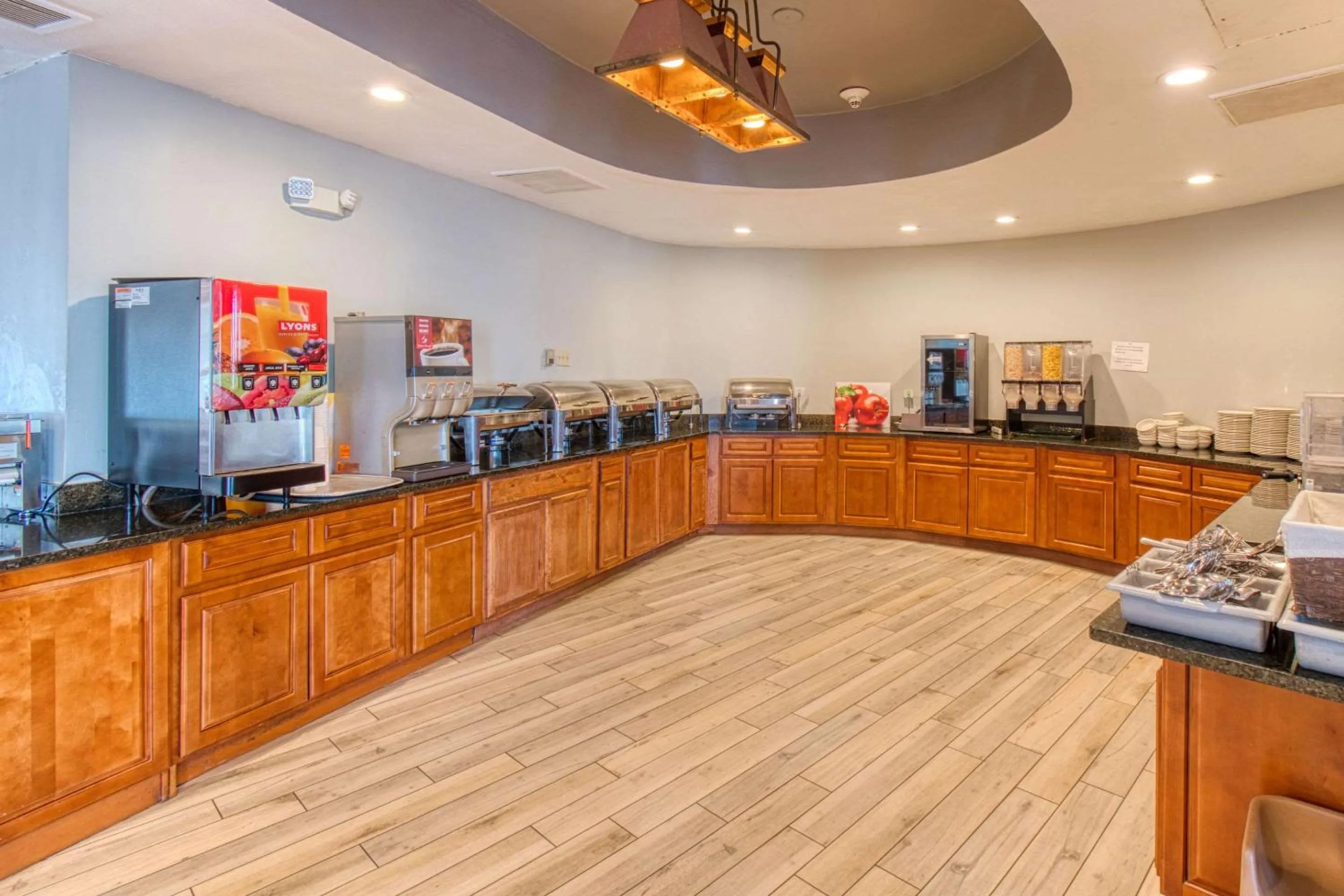 Breakfast, Restaurant/Places to Eat in Clarion Hotel Denver Central