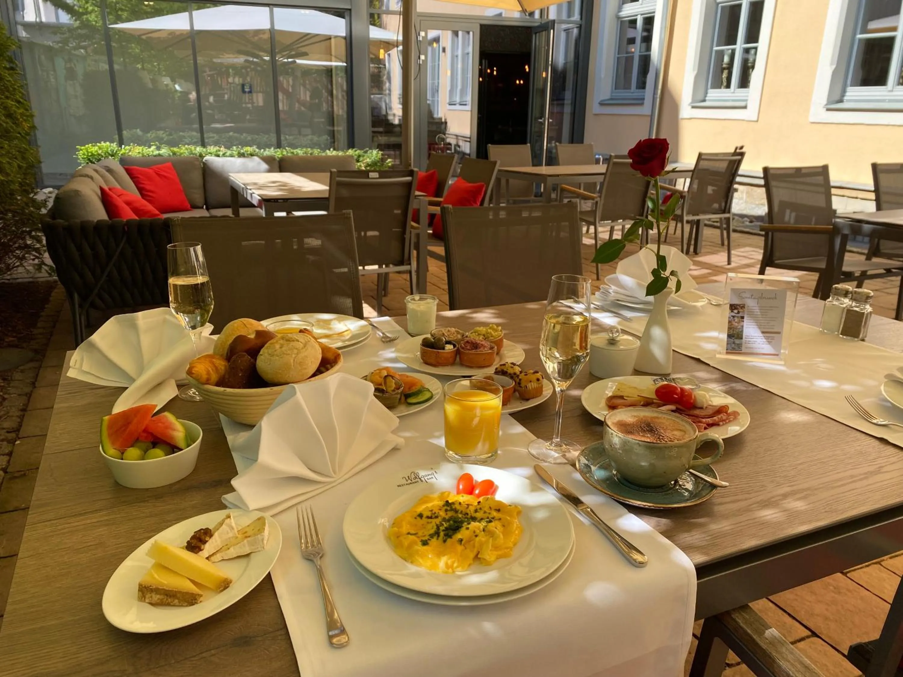 Breakfast in MOMENTS Boutique Hotel