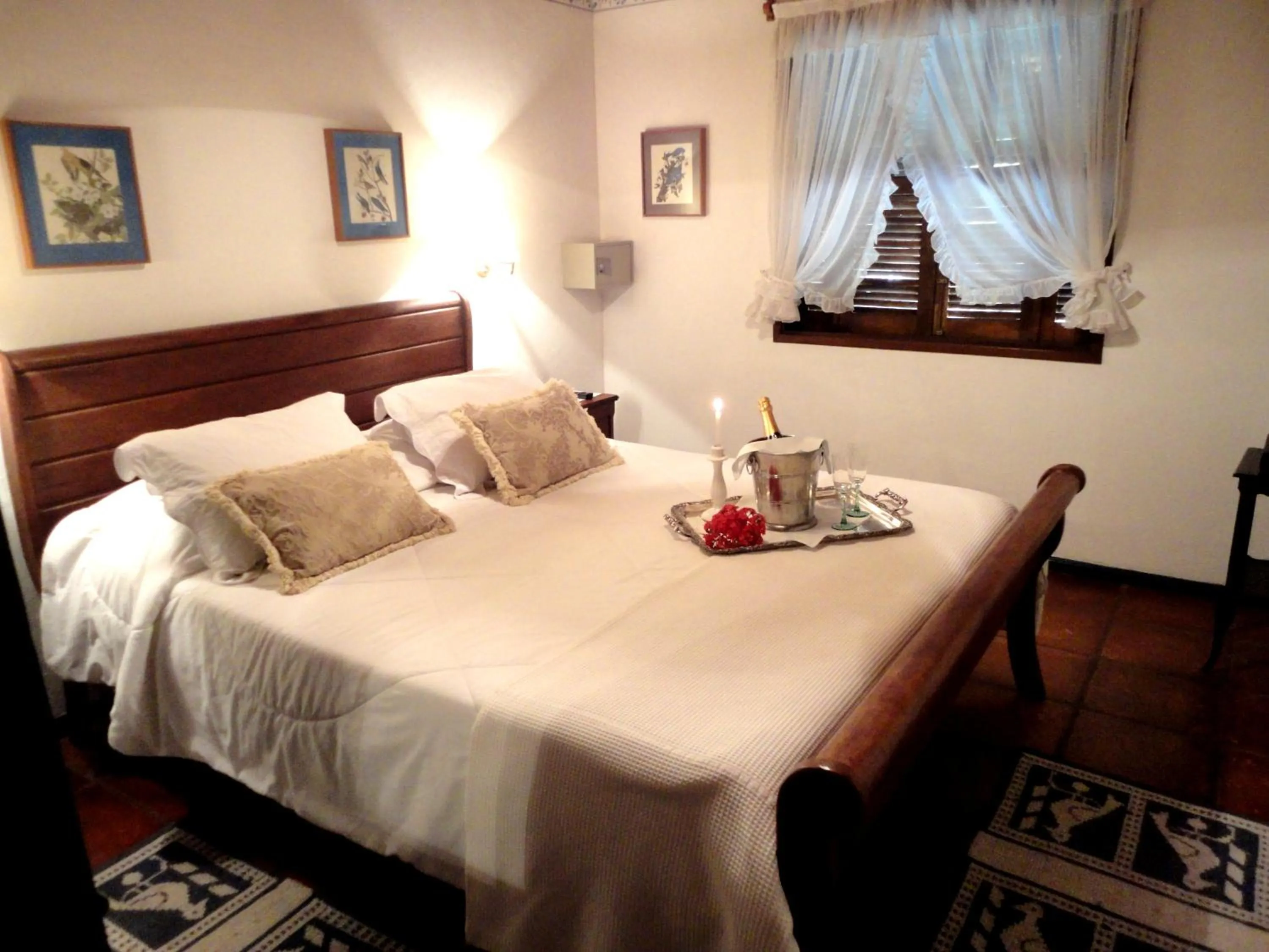 Bedroom, Bed in Hotel Pousada Esmeralda