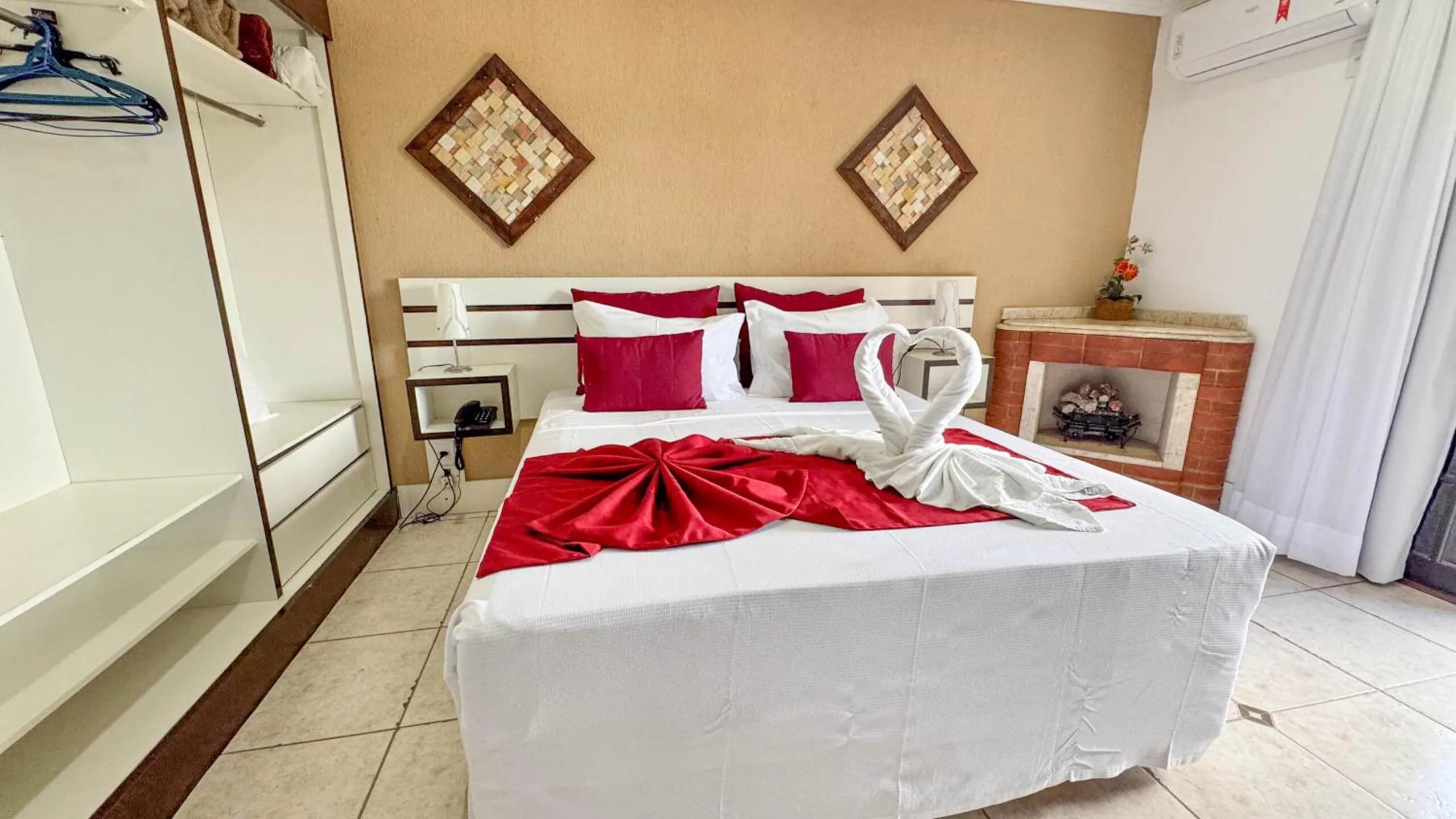 Bed in Hotel do Papai Noel