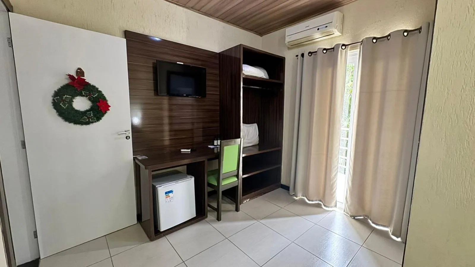 air conditioner in Hotel do Papai Noel