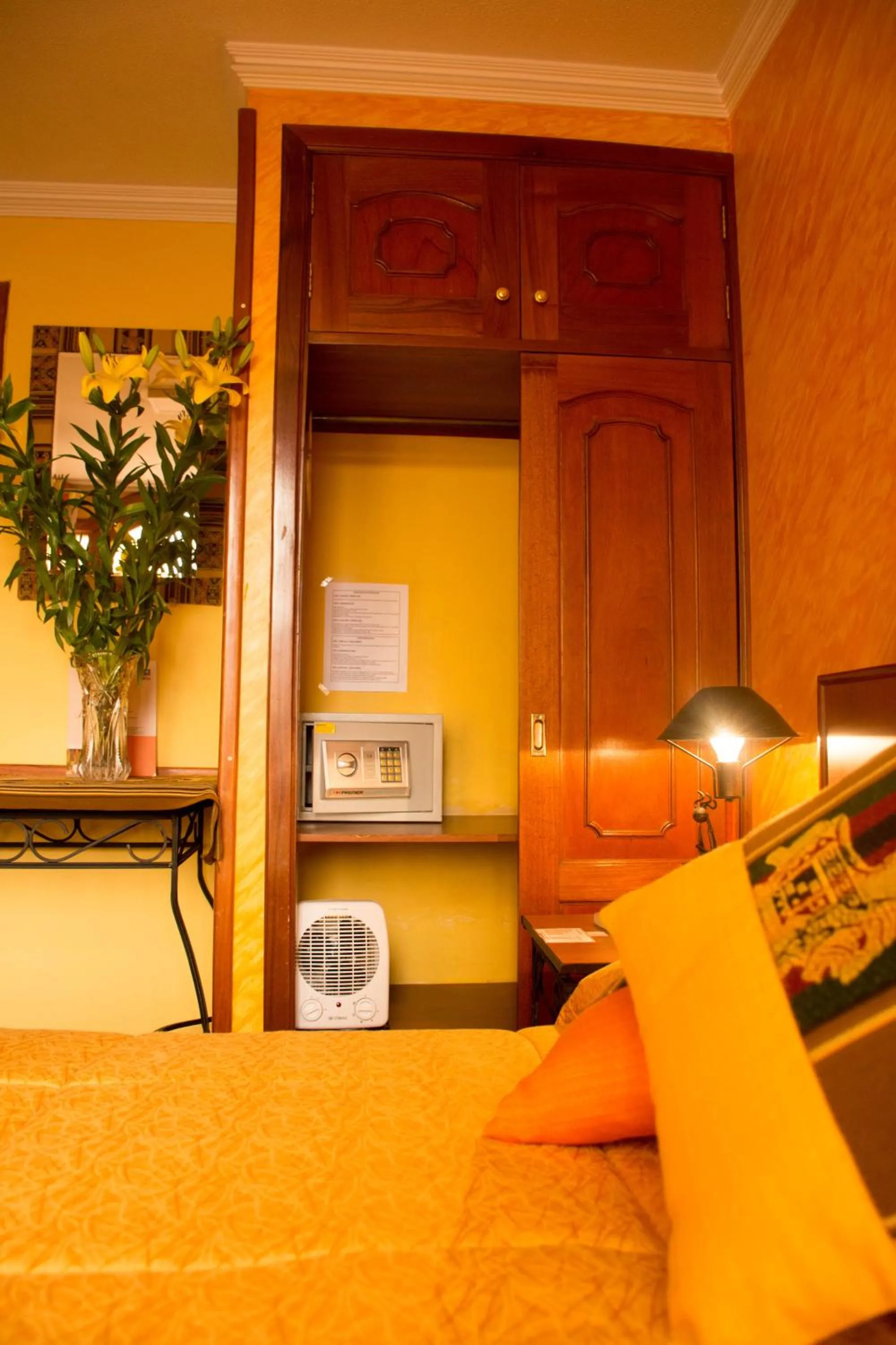 Bed in Hotel Las Brisas Centro