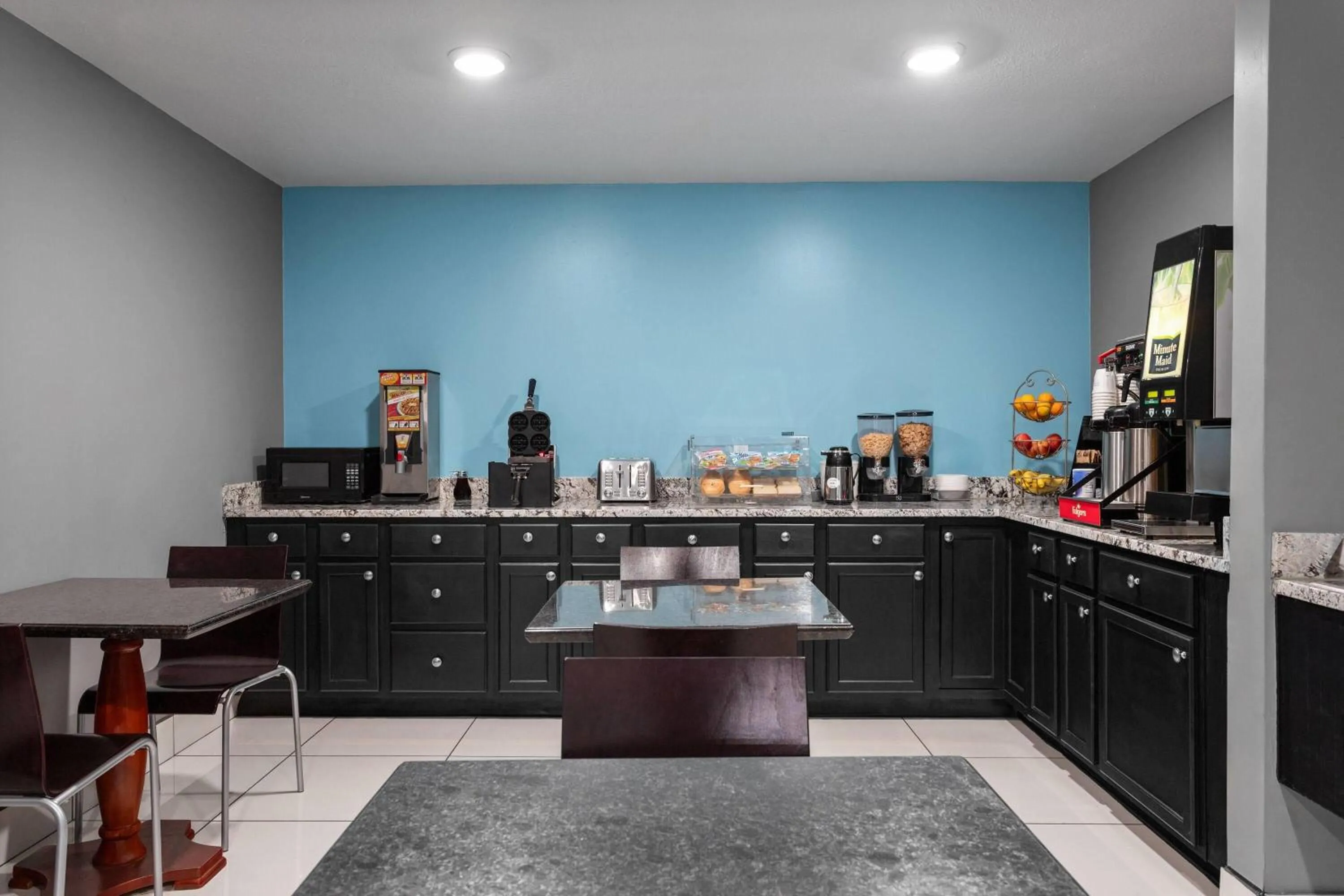 Breakfast in Days Inn by Wyndham Phoenix West