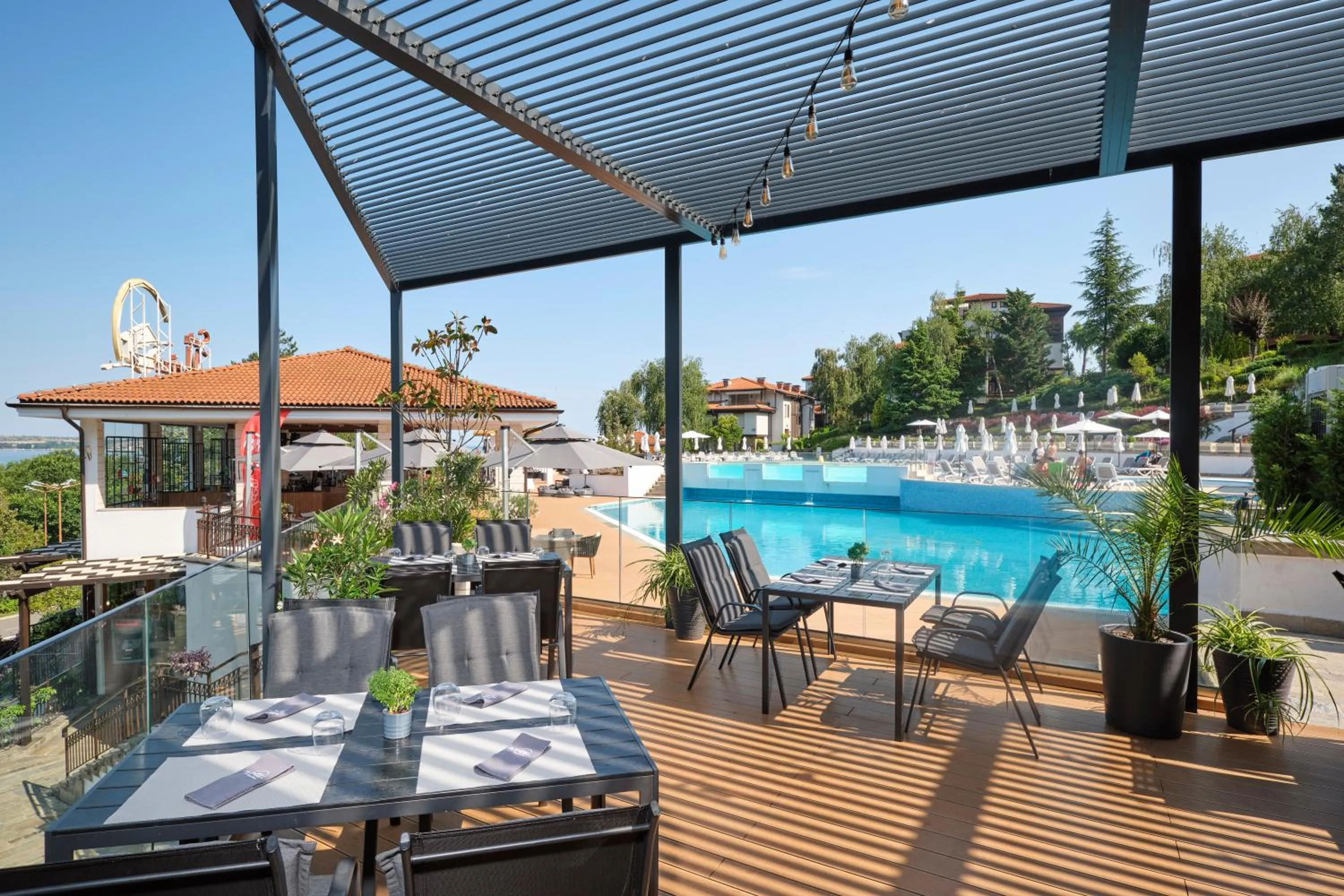 Restaurant/places to eat in Santa Marina Holiday Village