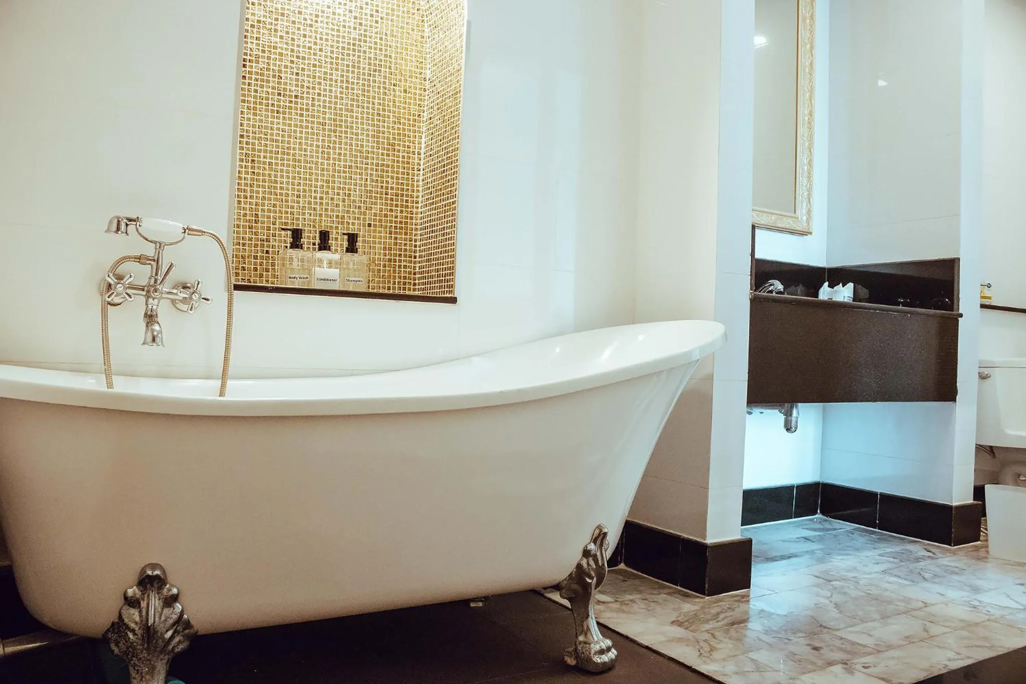 Shower in A.LIST HOTEL