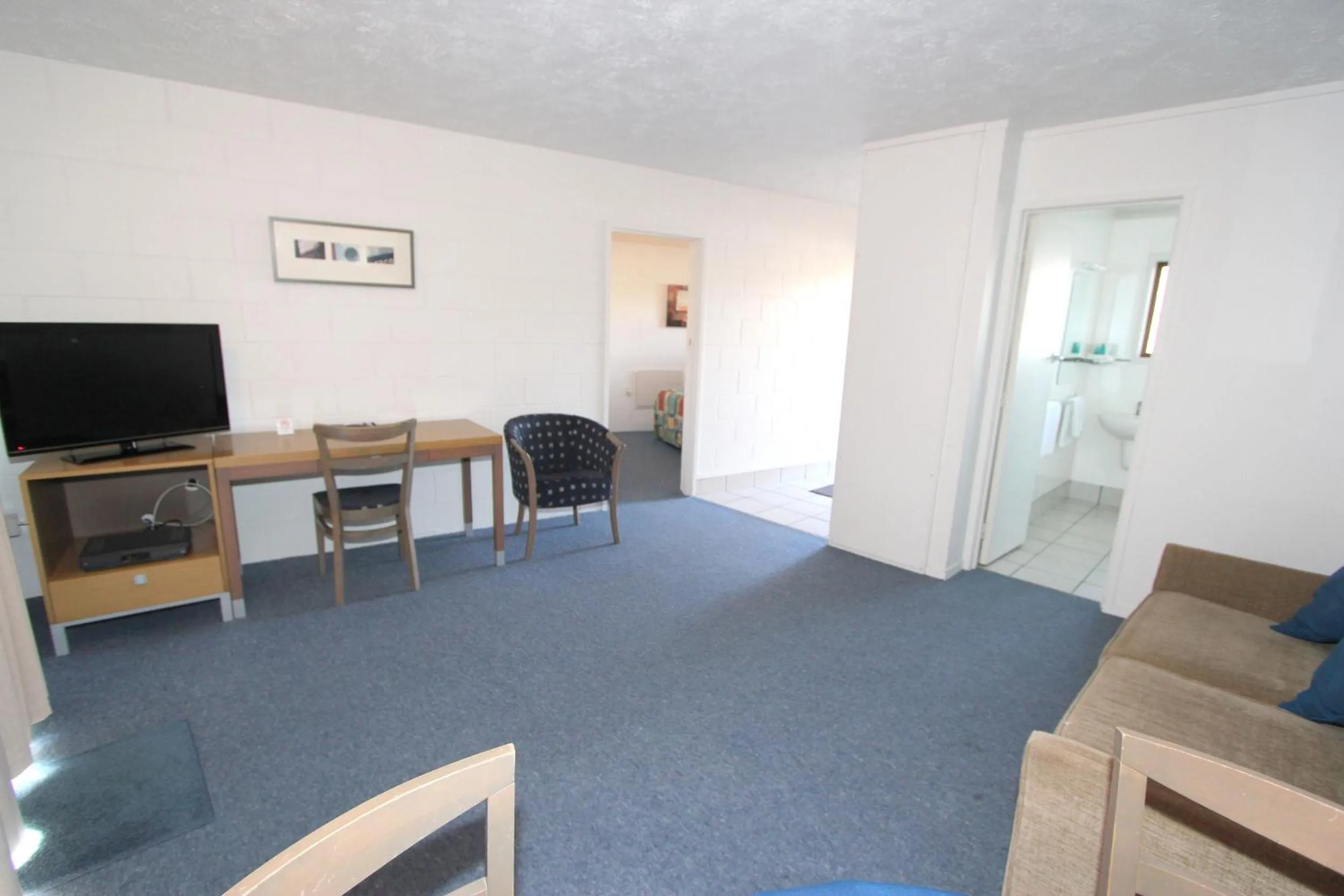 Living room in Walton Park Motor Lodge