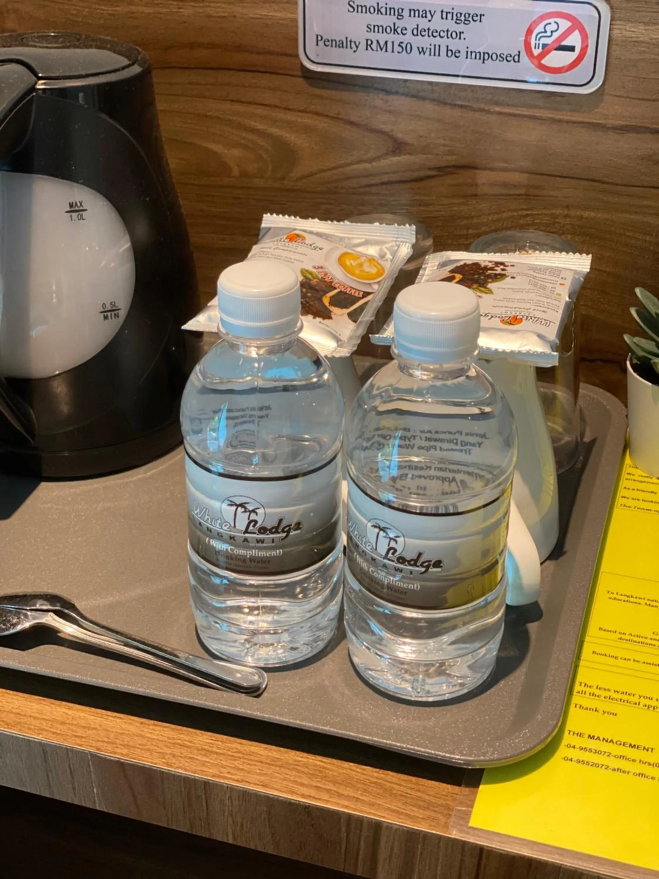 Coffee/tea facilities in White Lodge