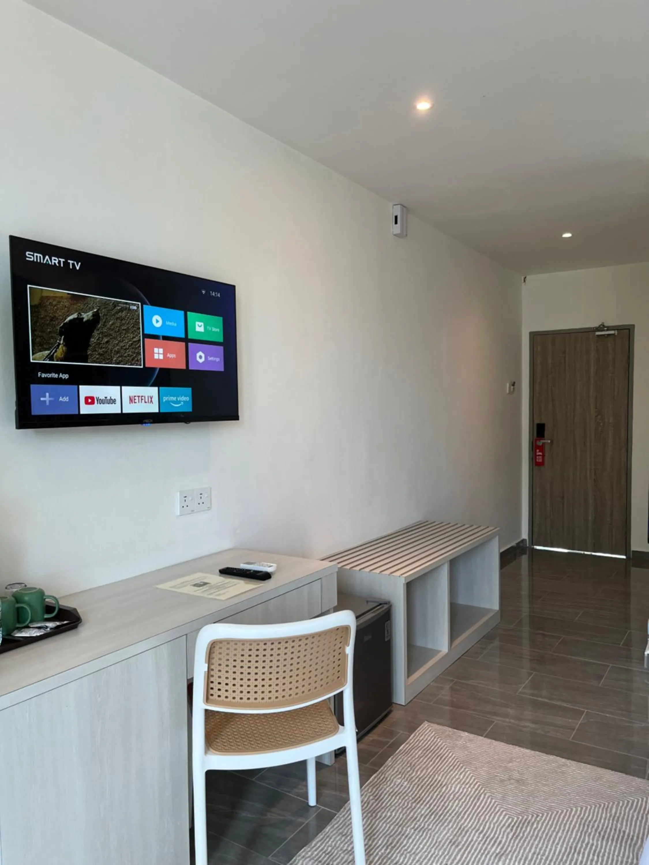 TV and multimedia in White Lodge