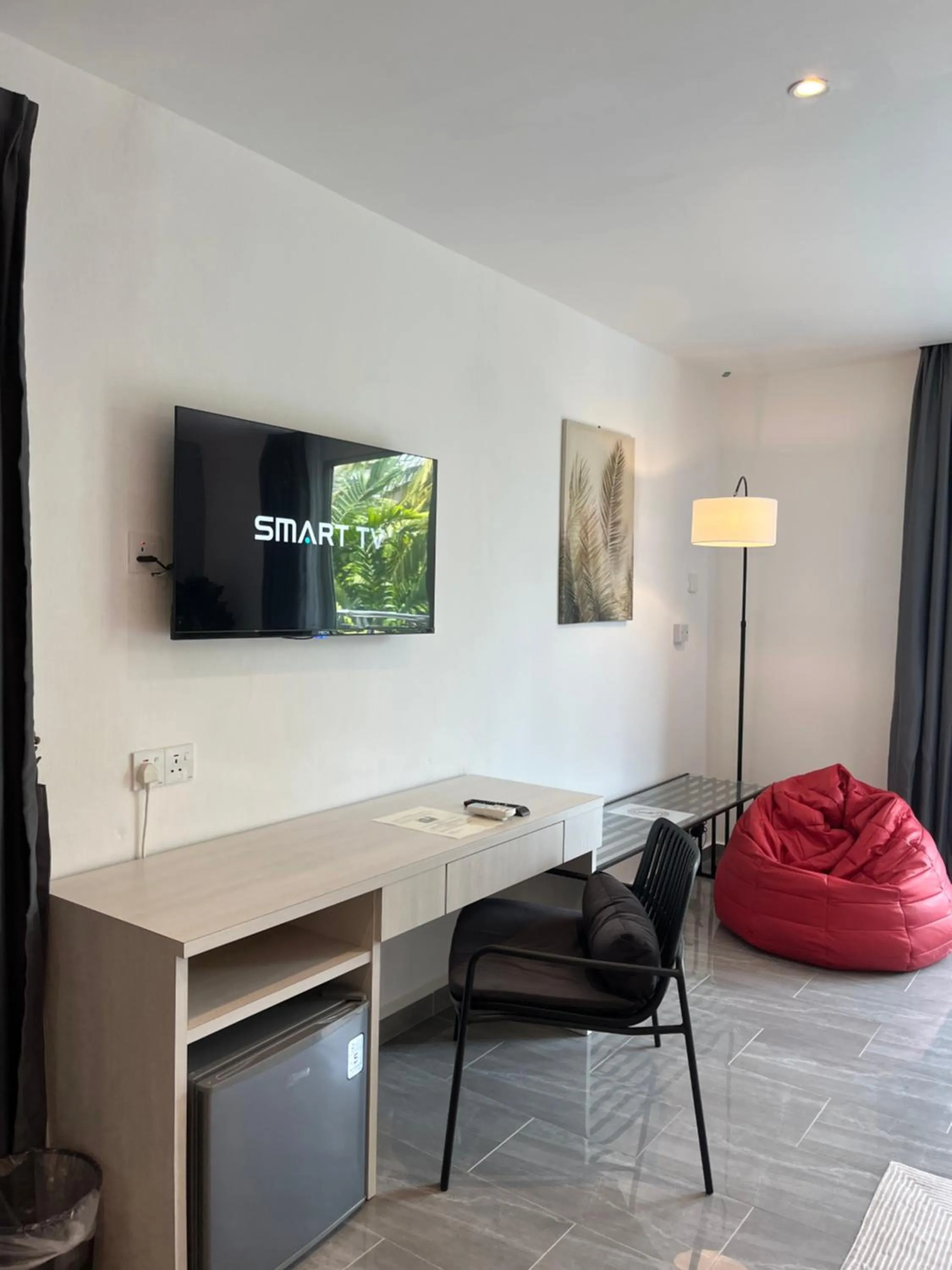 Seating area in White Lodge