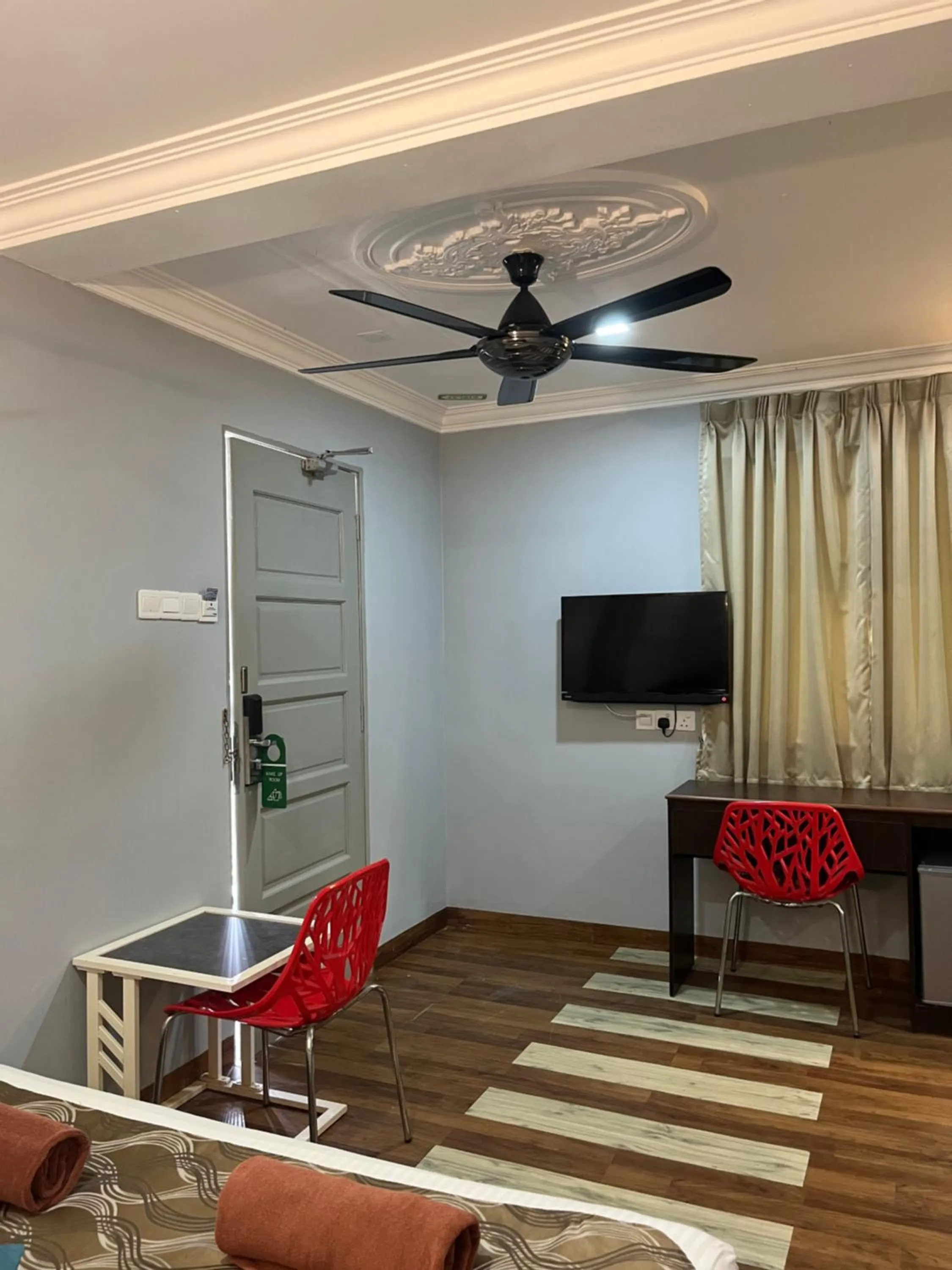 Living room in White Lodge