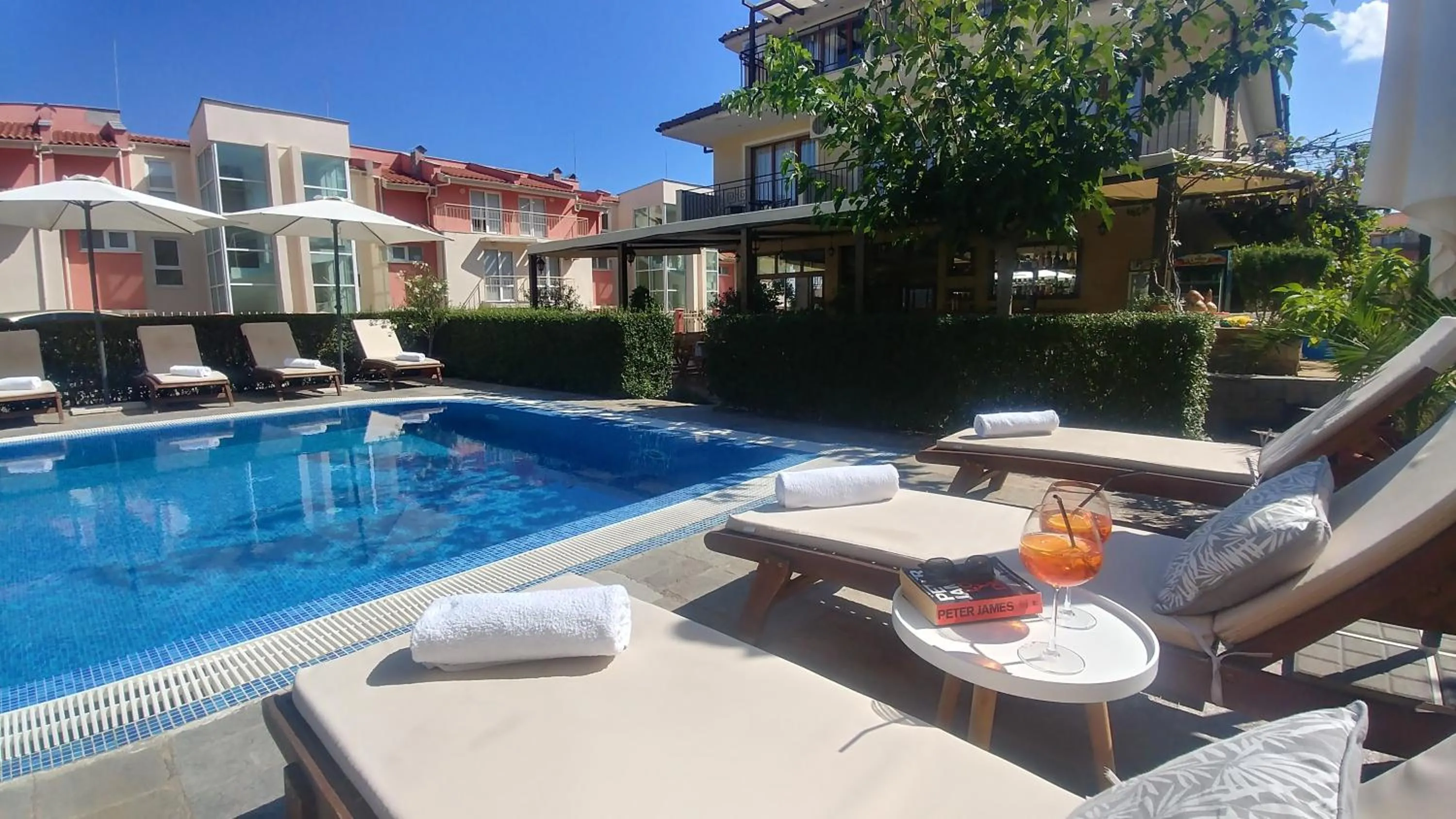 Swimming pool in Family Hotel Muses
