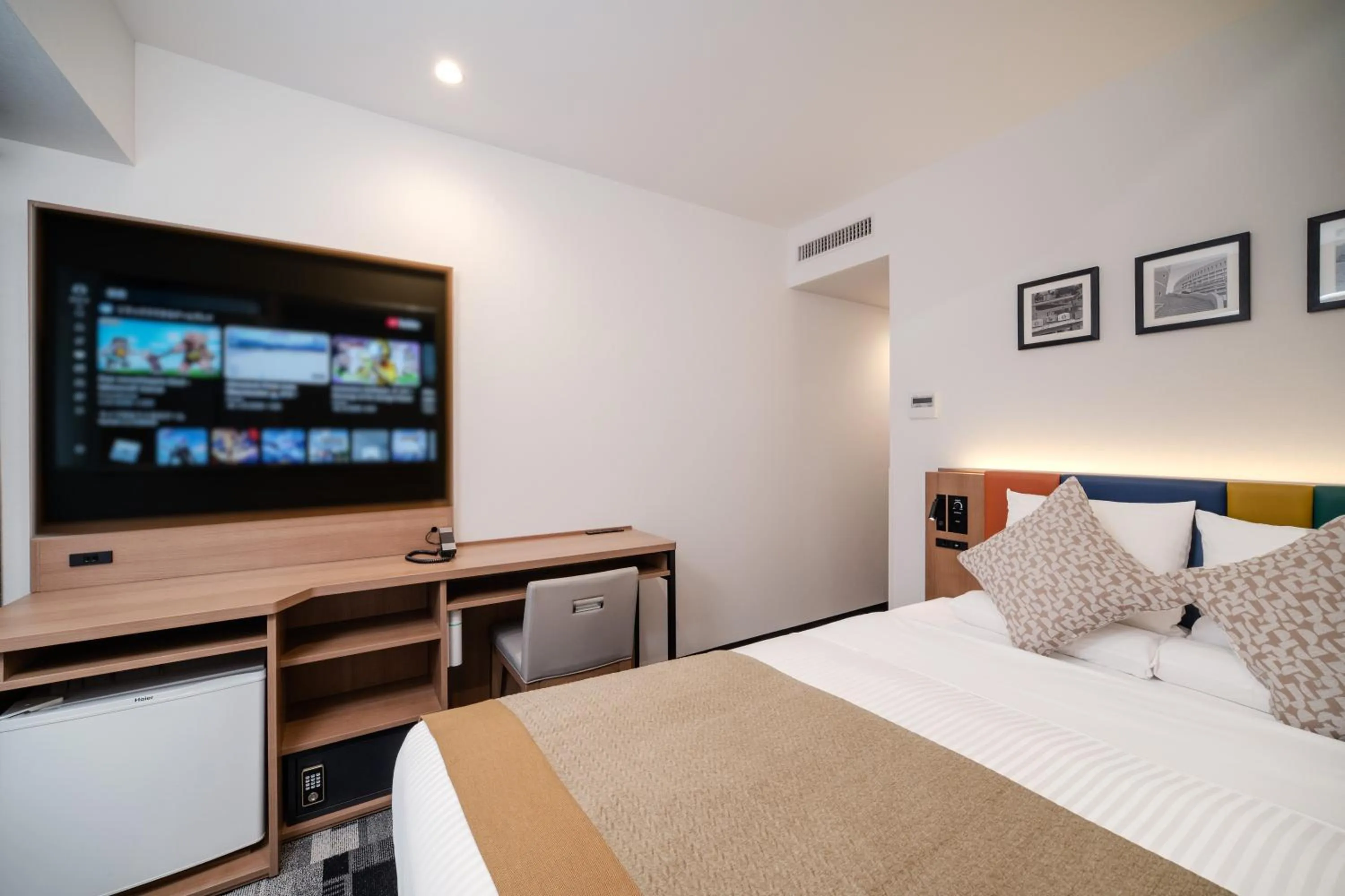 Photo of the whole room, Bed in HOTEL MYSTAYS Fukuoka Tenjin Minami