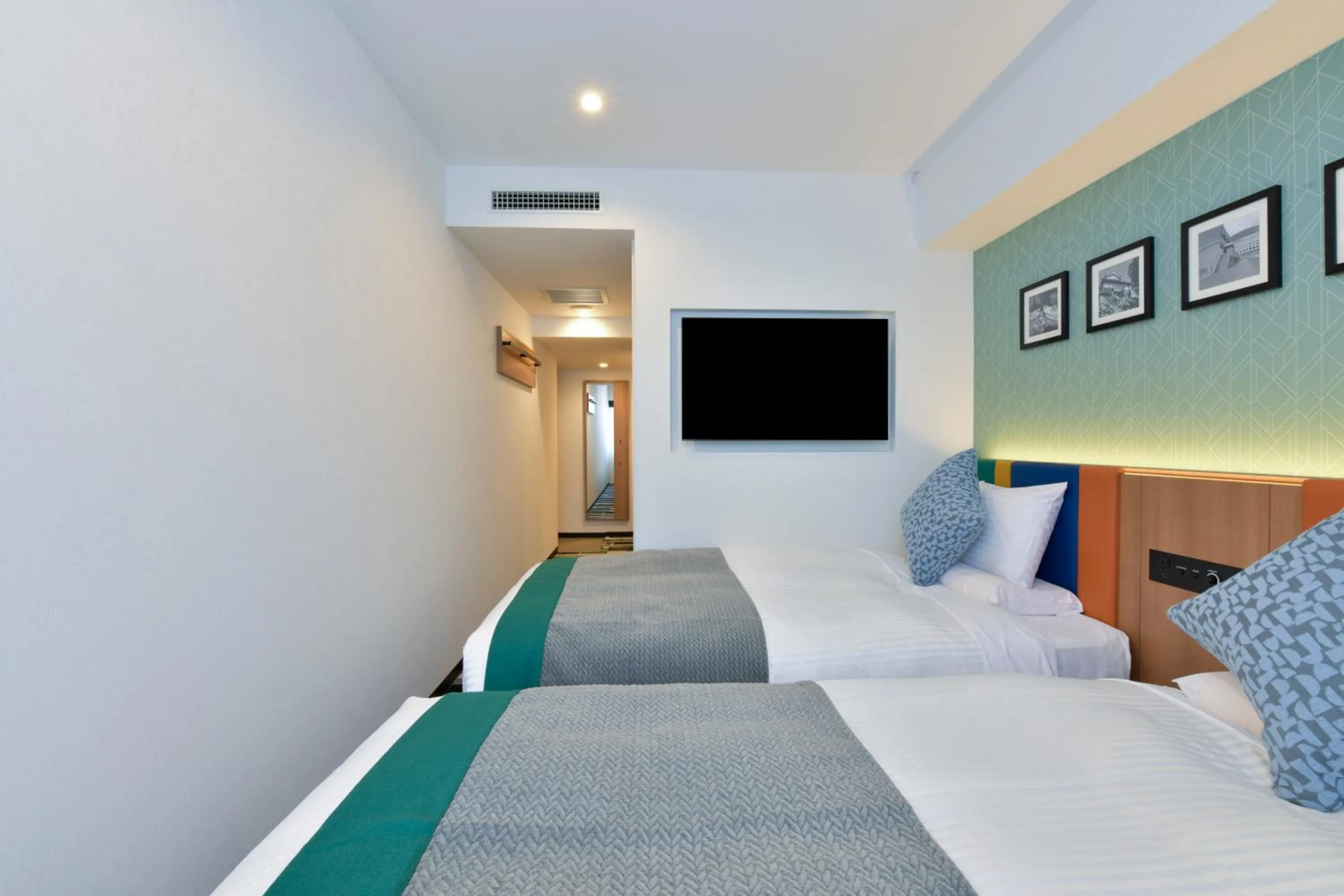 Photo of the whole room, Bed in HOTEL MYSTAYS Fukuoka Tenjin Minami