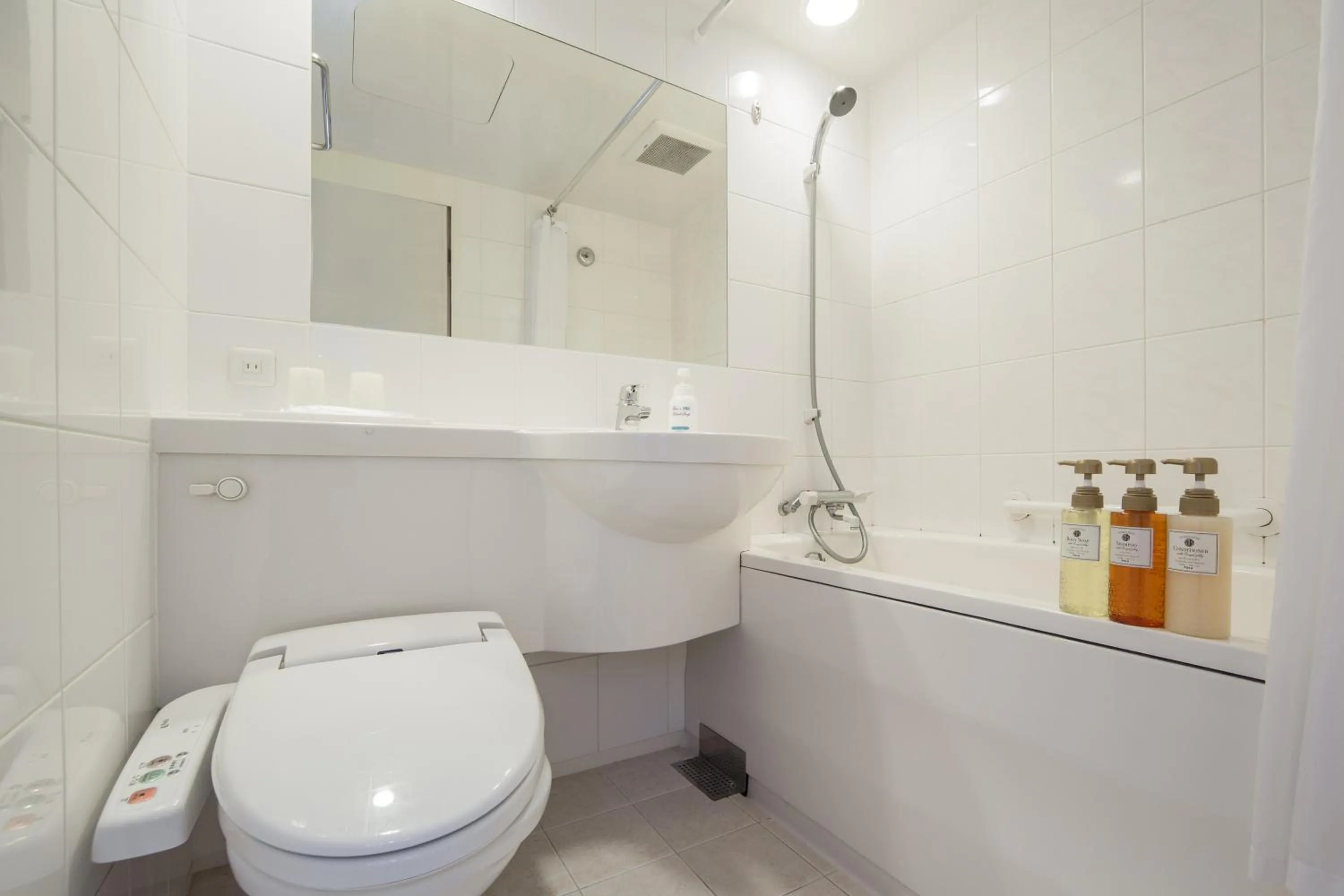 Photo of the whole room in HOTEL MYSTAYS Fukuoka Tenjin Minami