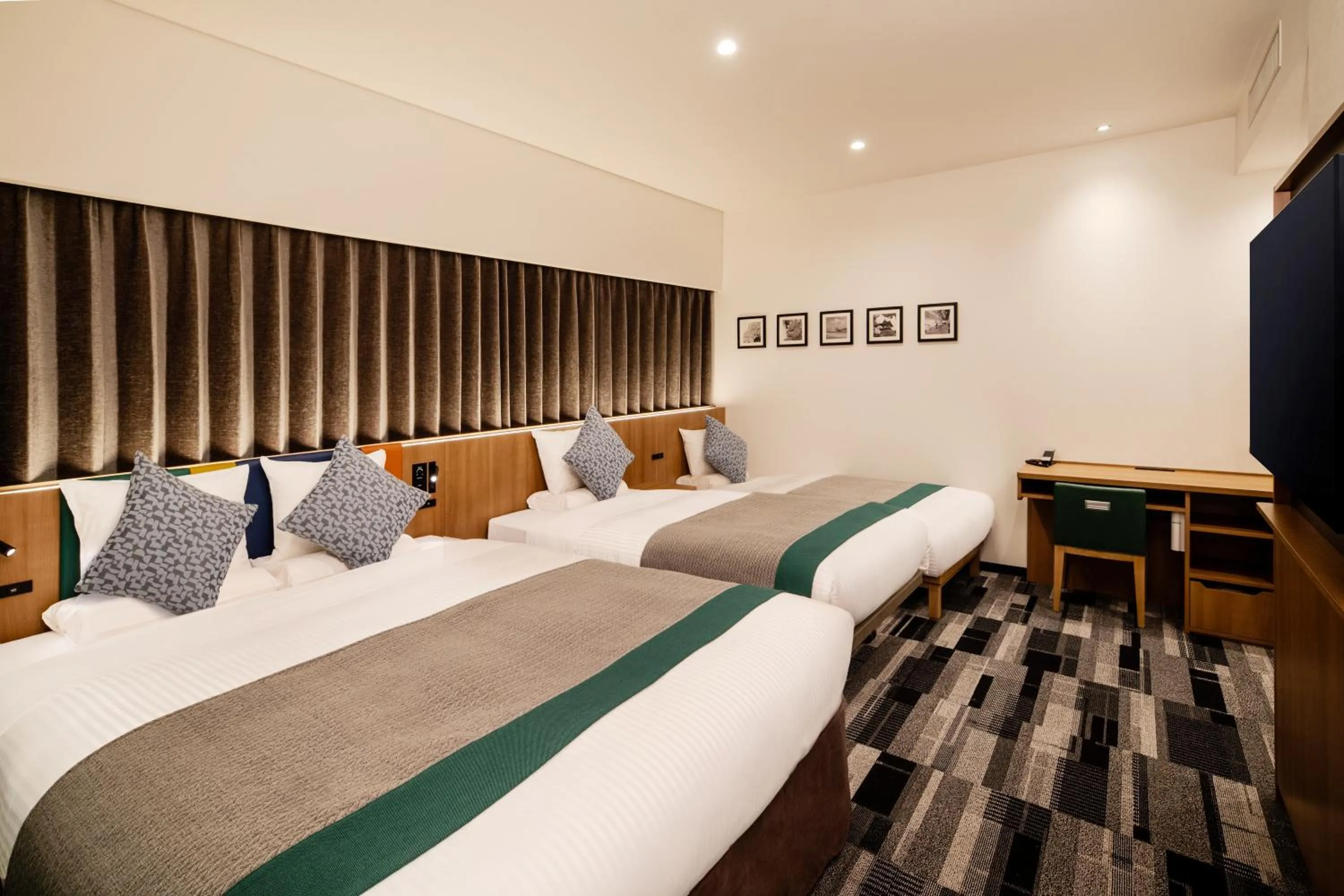 Photo of the whole room, Bed in HOTEL MYSTAYS Fukuoka Tenjin Minami