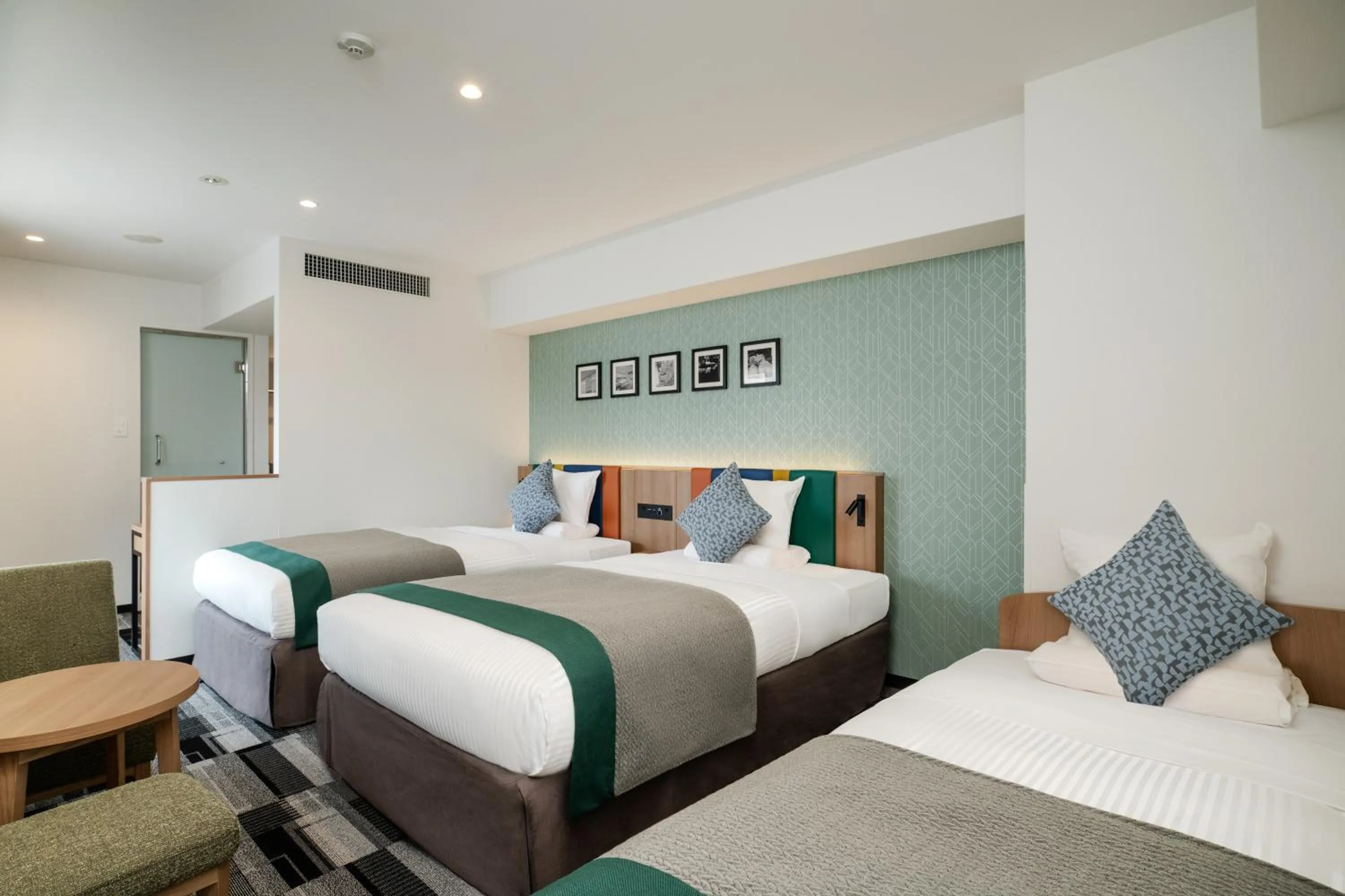 Photo of the whole room, Bed in HOTEL MYSTAYS Fukuoka Tenjin Minami