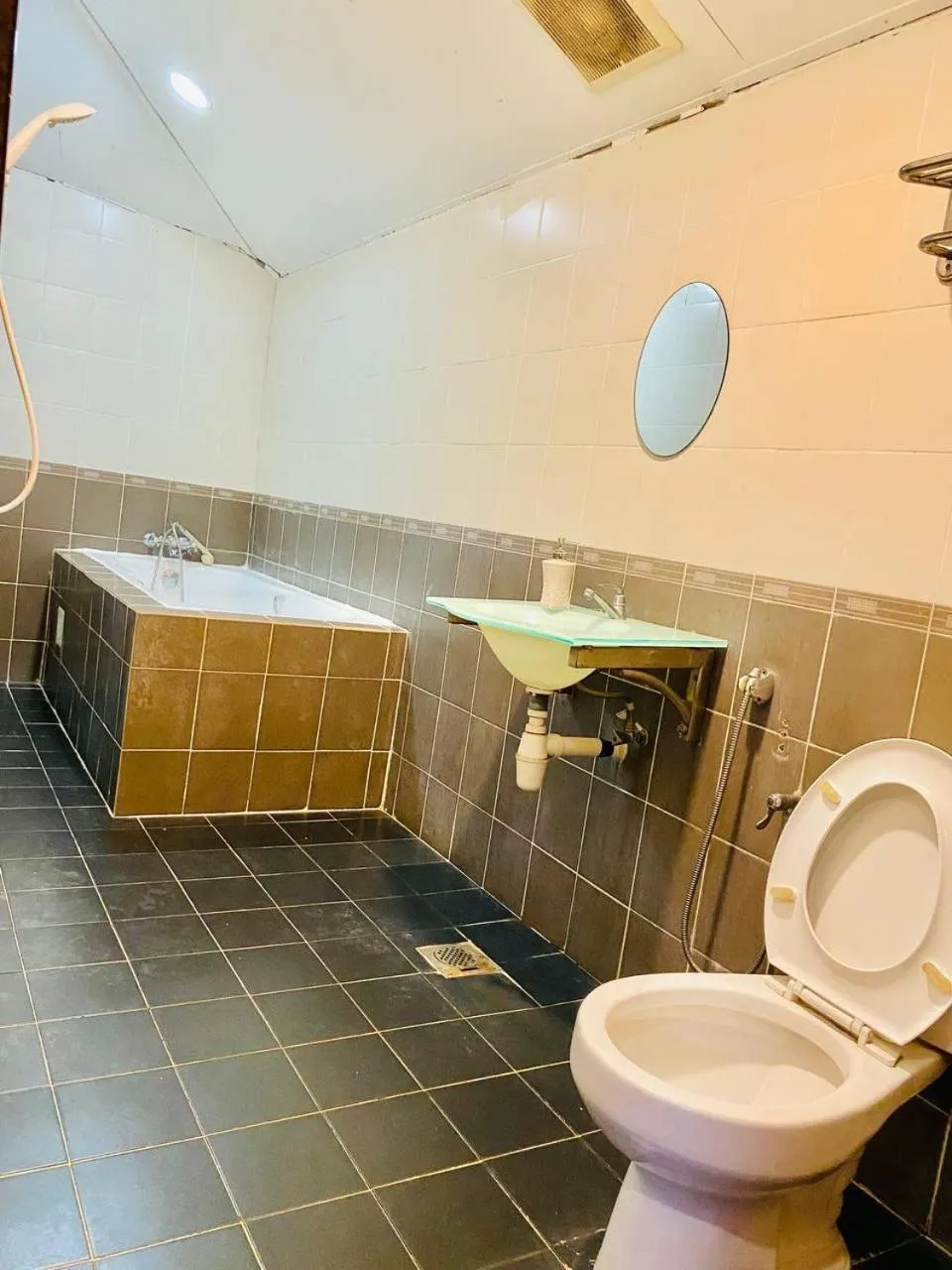 Bathroom in Landcons Hotel & Resort