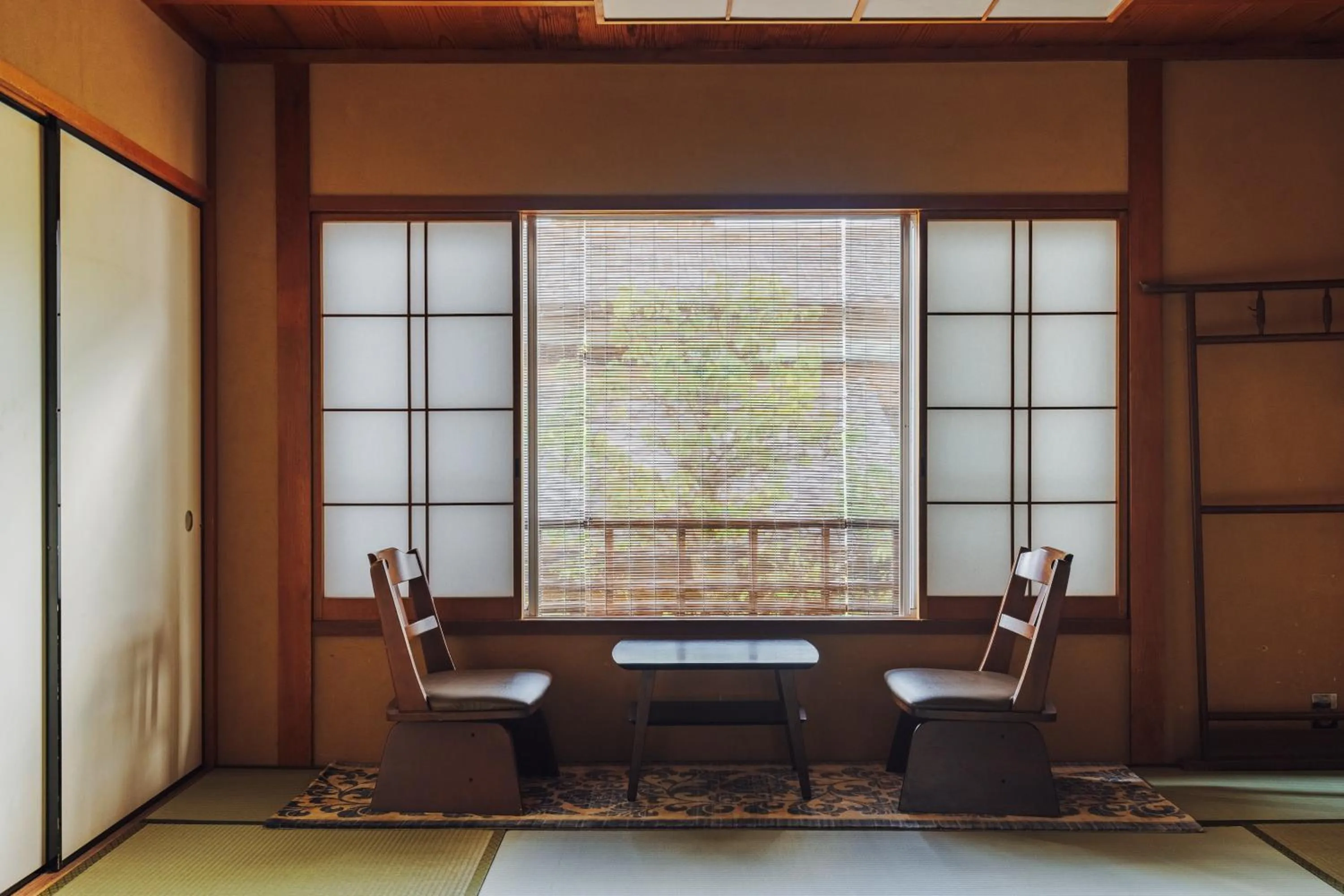Seating area in Ryokan Motonago