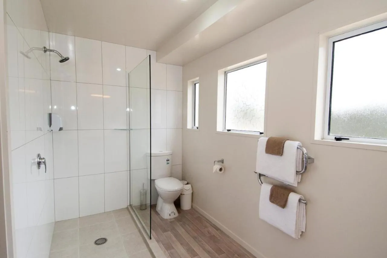 Bathroom in AhiKaa Gisborne Motel
