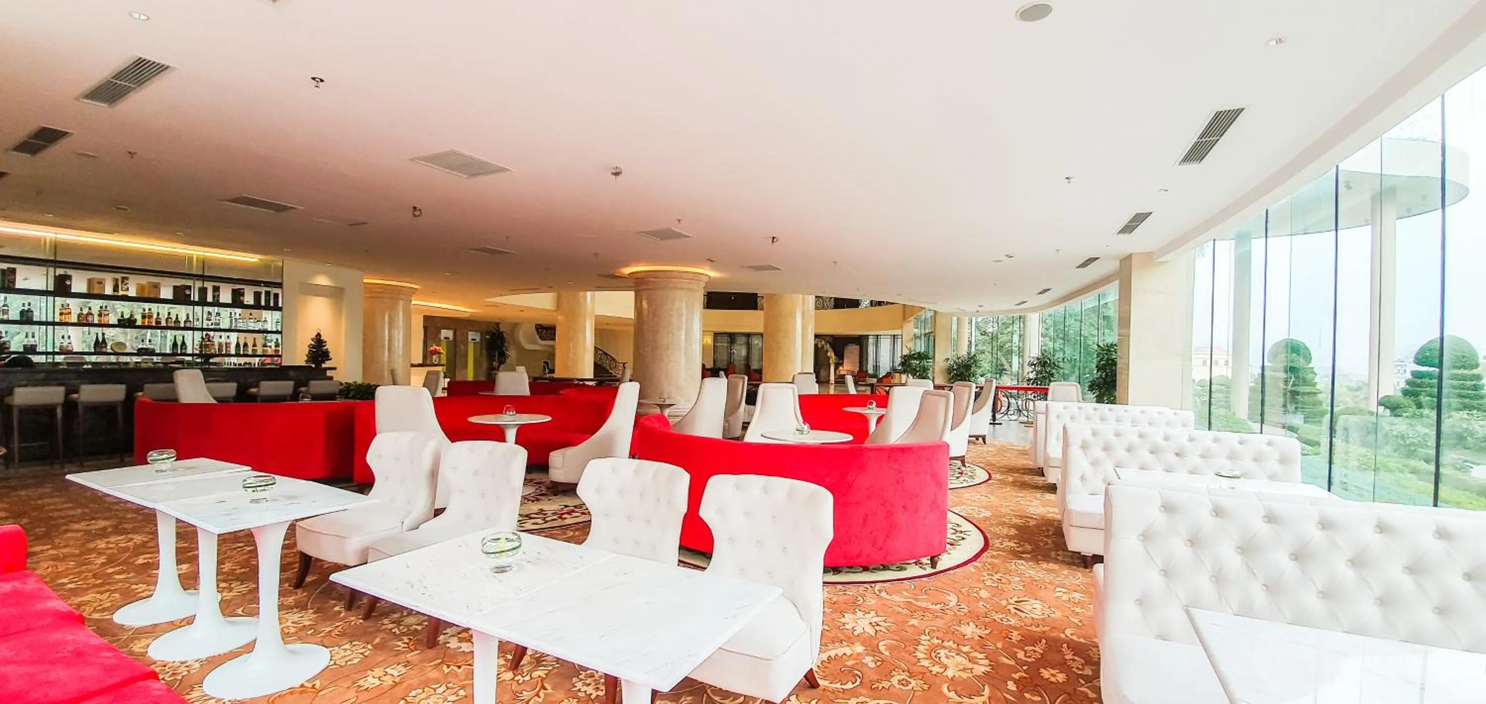 Lounge or bar in Sai Gon Ha Long Hotel