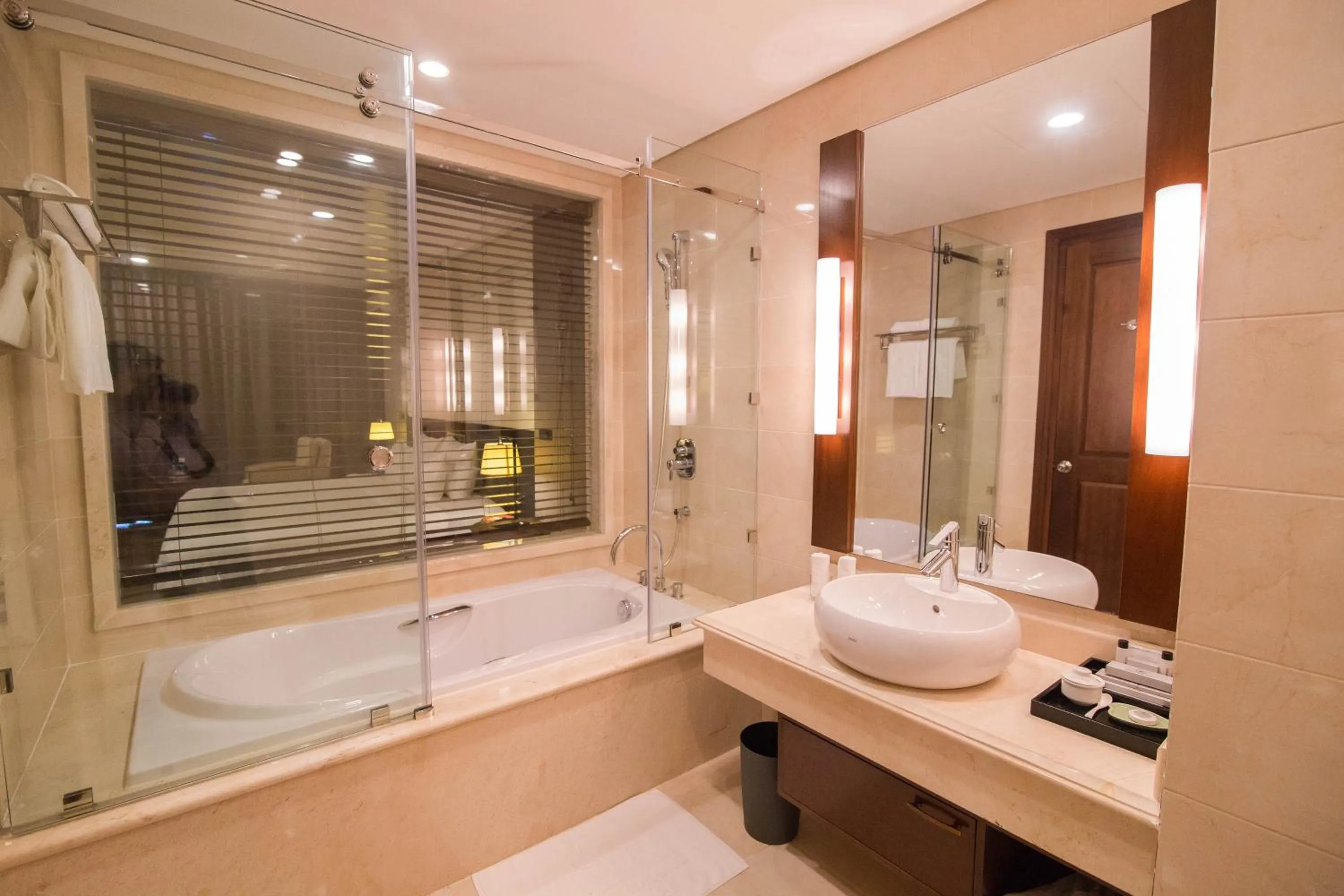 Bathroom in Sai Gon Ha Long Hotel