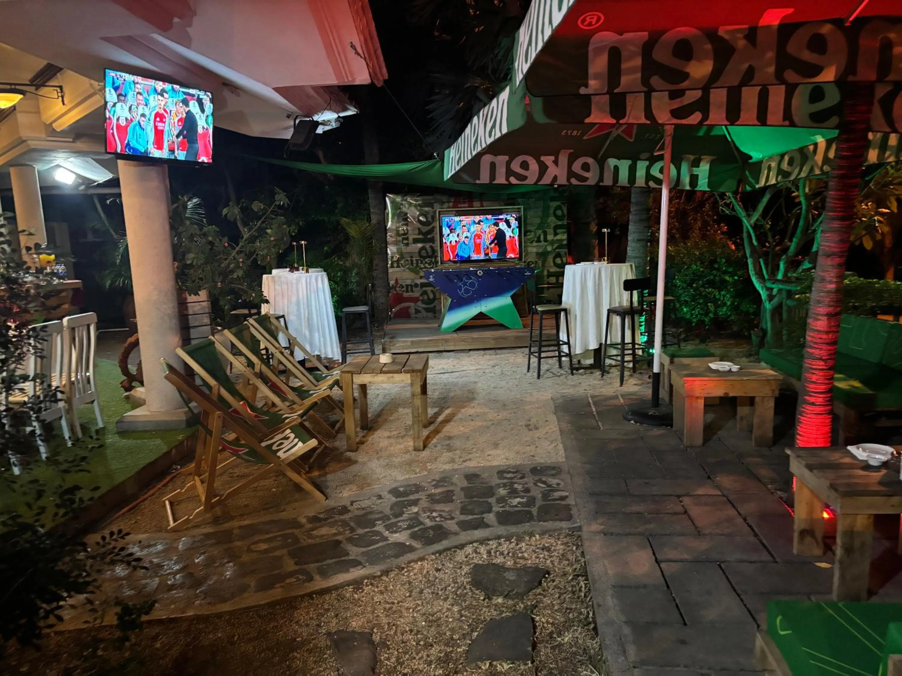 Communal lounge/ TV room in Aanari Hotel & Spa- Mauritius