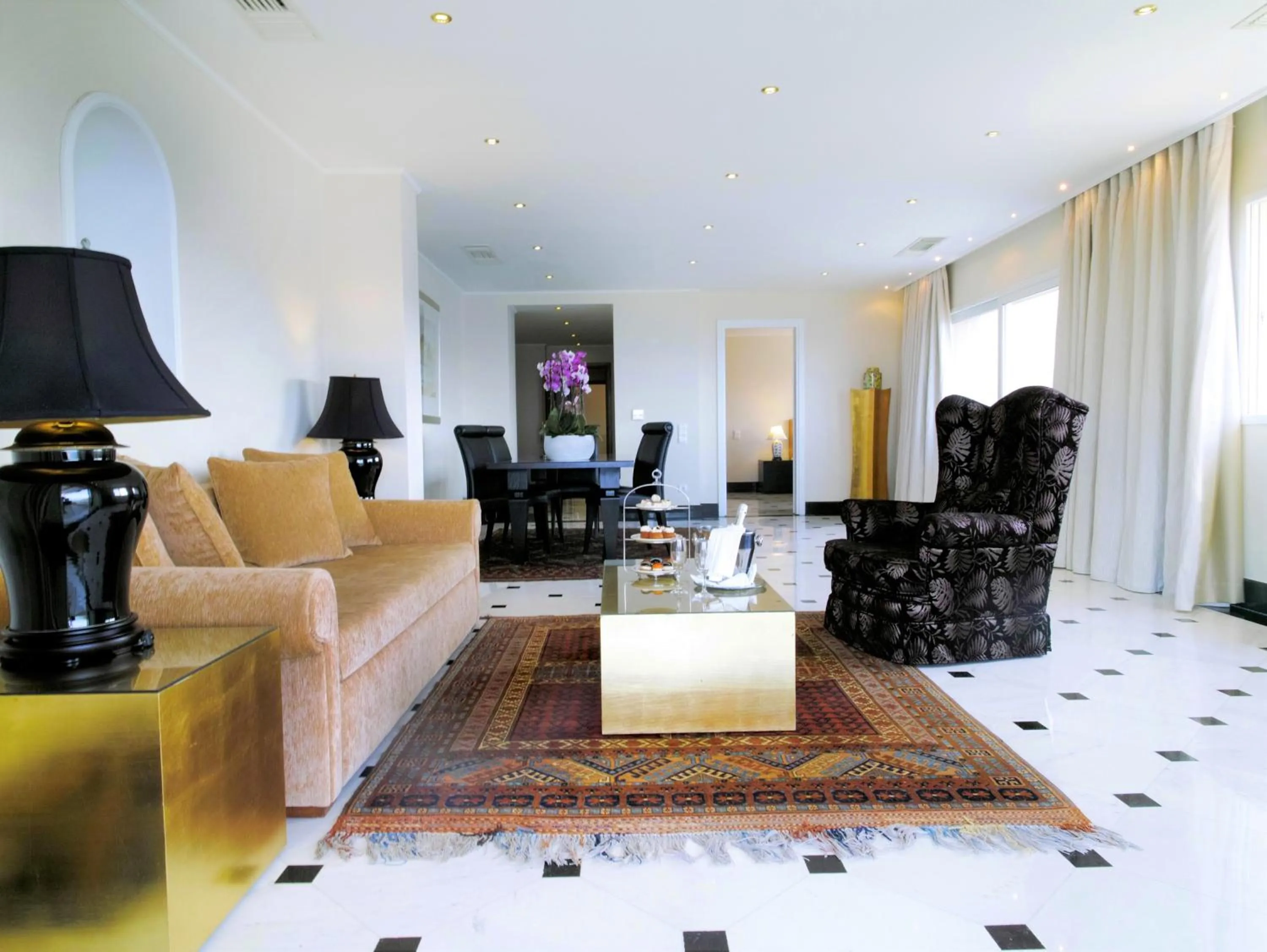 Living room in Out Of The Blue Resort & Spa