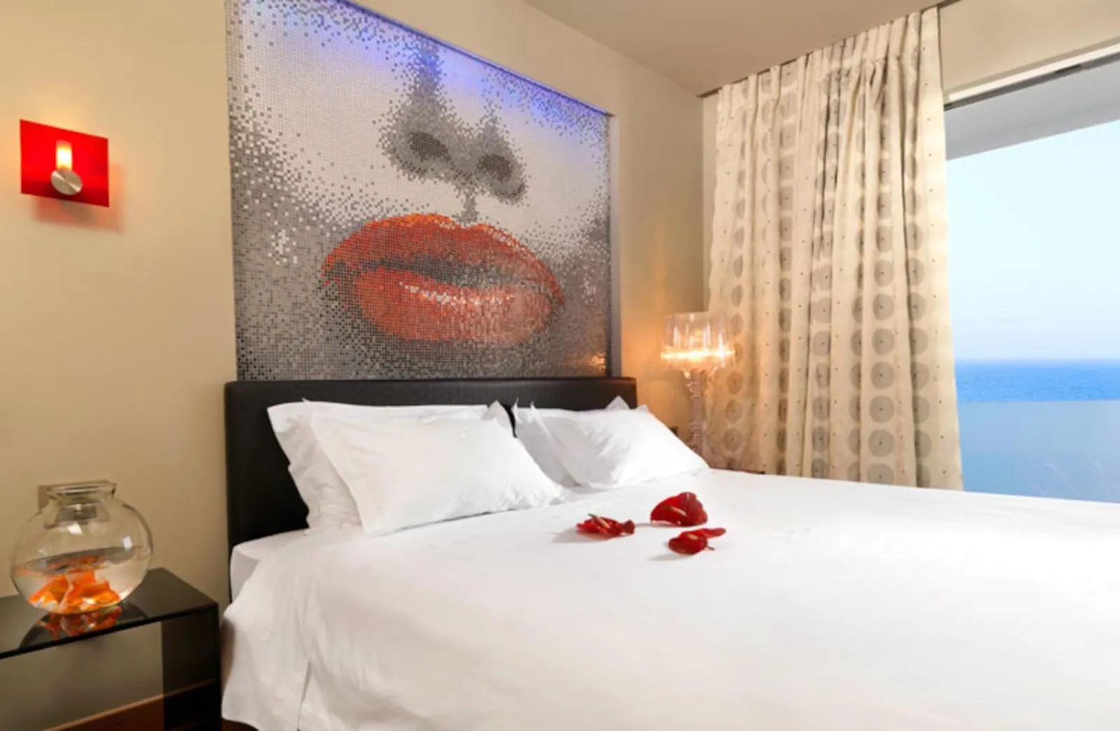 Bedroom, Bed in Out Of The Blue Resort & Spa