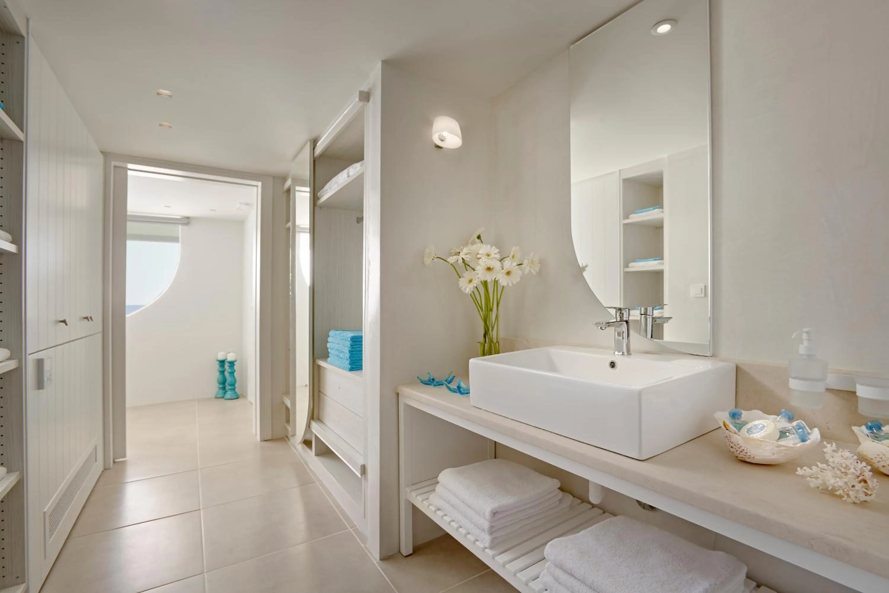 Bathroom in Out Of The Blue Resort & Spa