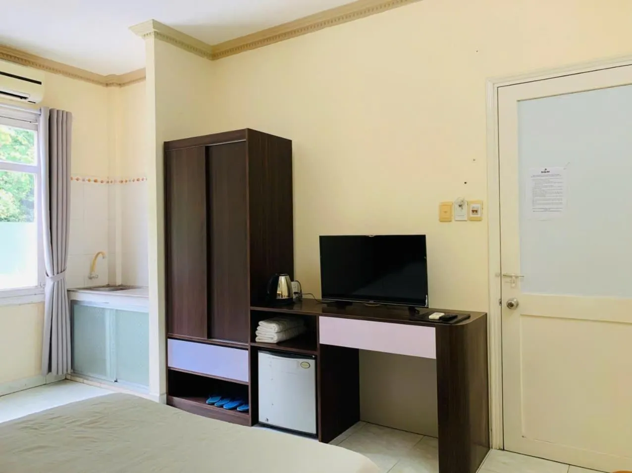 Seating area, Bed in Lam Son Hotel