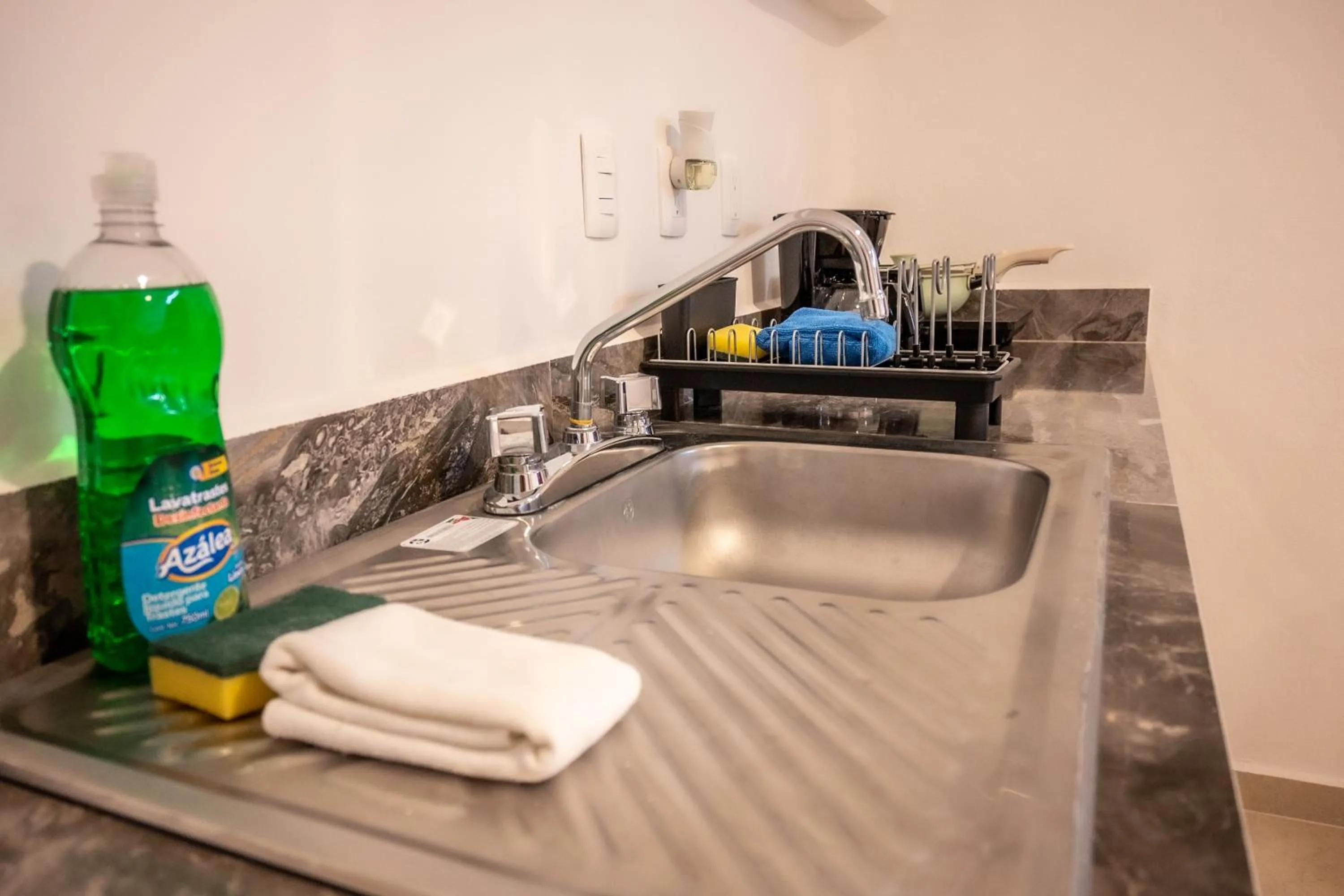 Kitchen or kitchenette in Cancún Suites Apartments - Hotel Zone