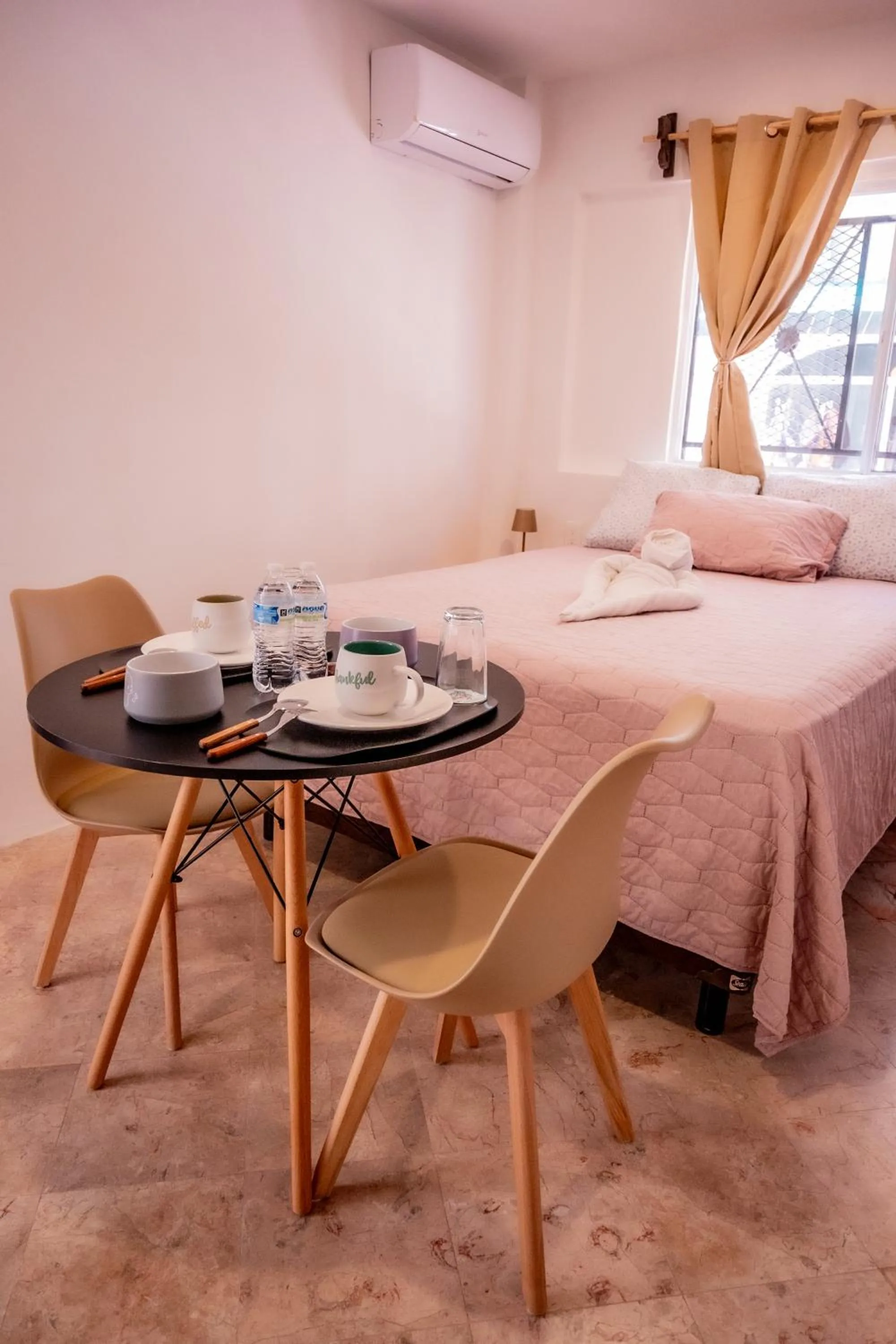 Bed in Cancún Suites Apartments - Hotel Zone