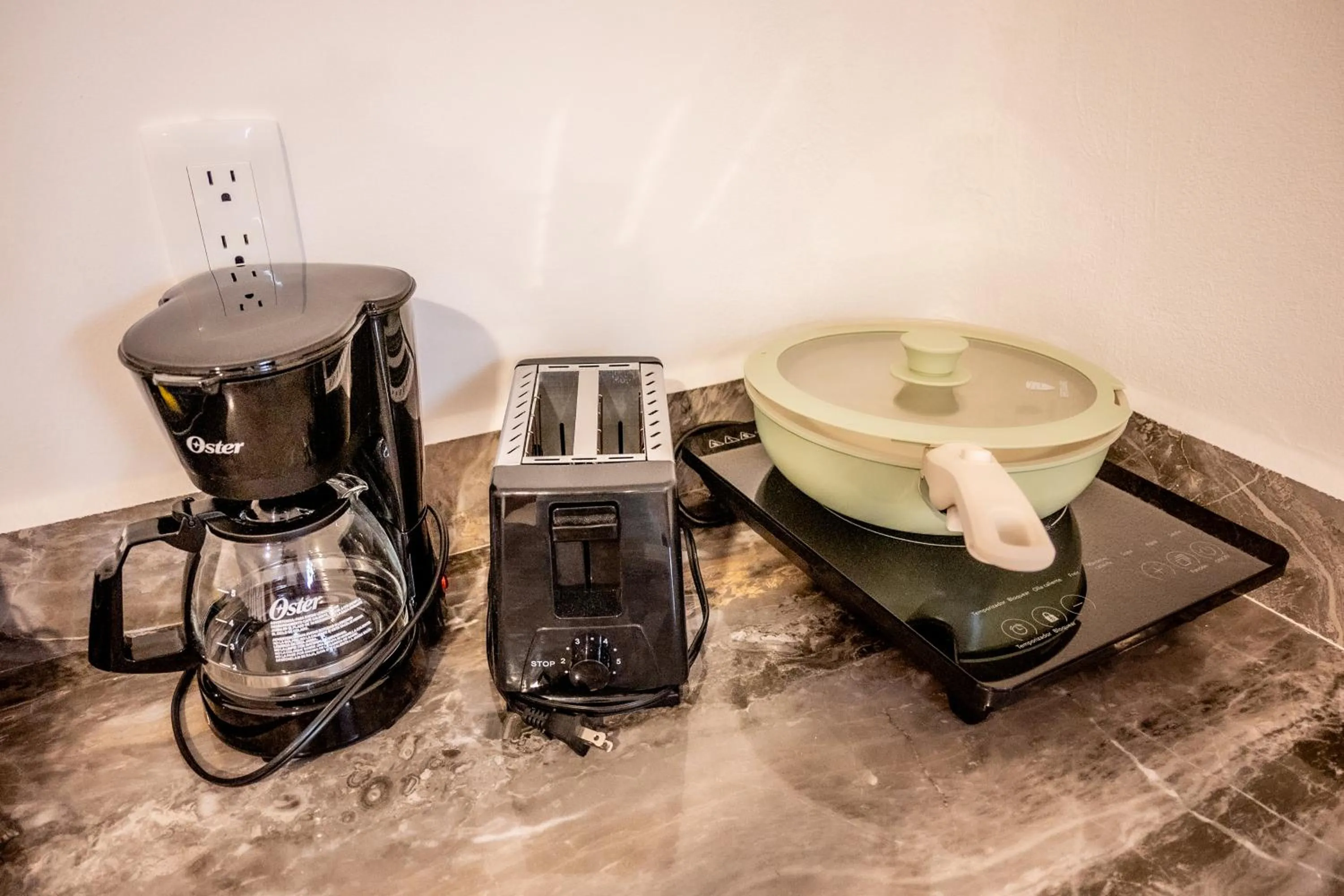 Coffee/tea facilities in Cancún Suites Apartments - Hotel Zone