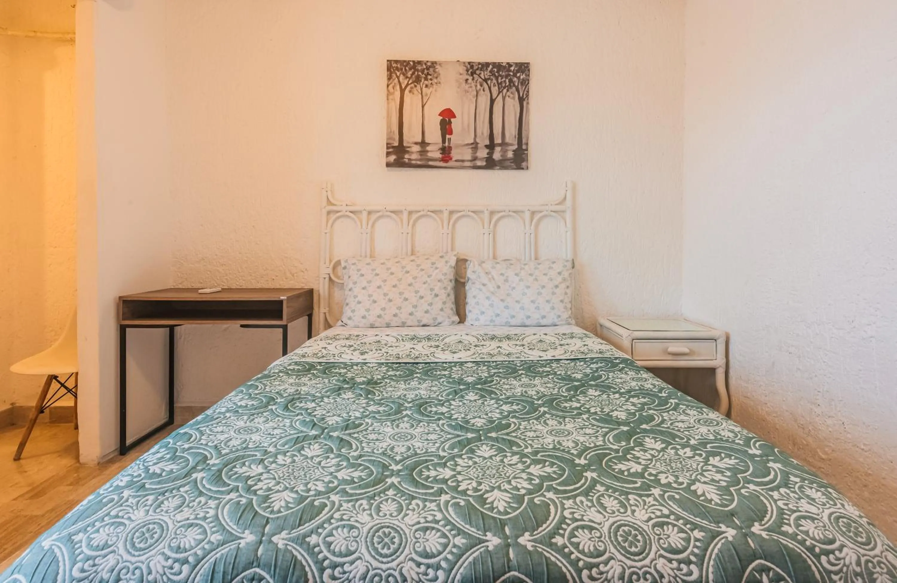 Bed in Cancún Suites Apartments - Hotel Zone