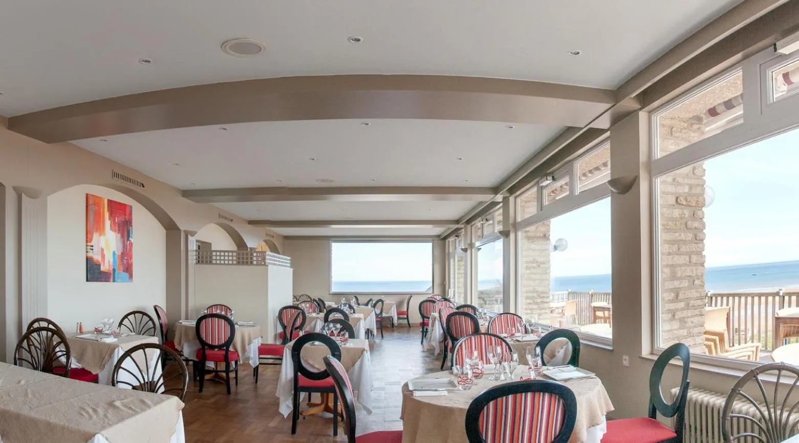 Restaurant/places to eat in Logis Hotel Du Casino Restaurant Le Mathelia