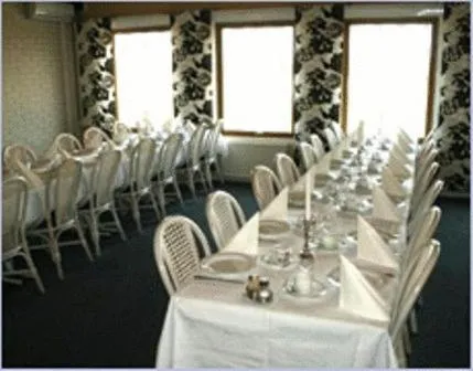 Restaurant/places to eat in Sure Hotel by Best Western Lagan