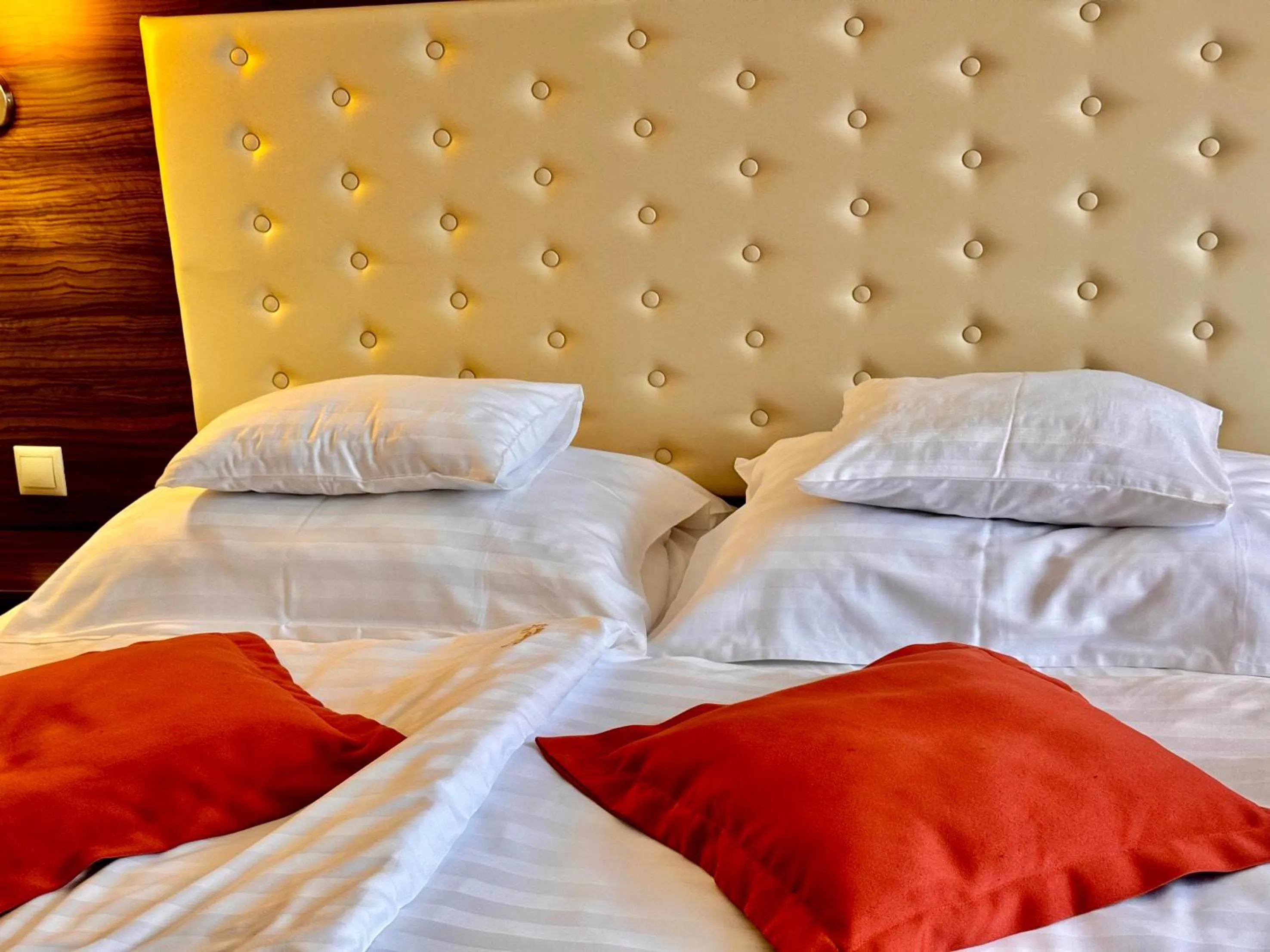 Bed in Erdőspuszta Club Hotel Fenyves