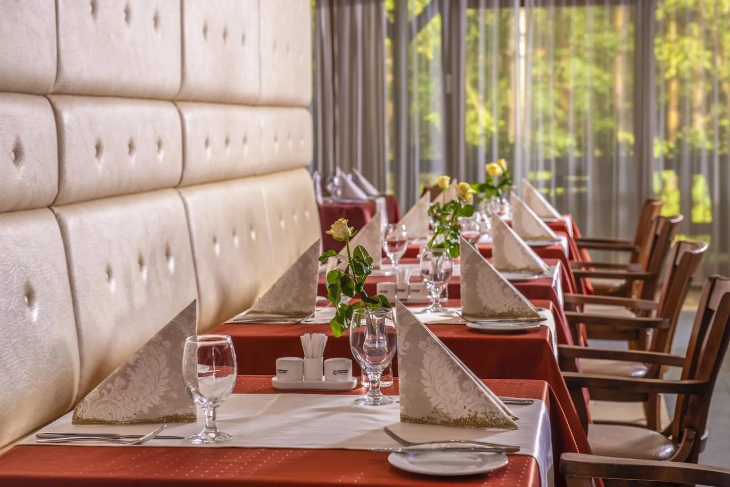 Restaurant/places to eat in Erdőspuszta Club Hotel Fenyves